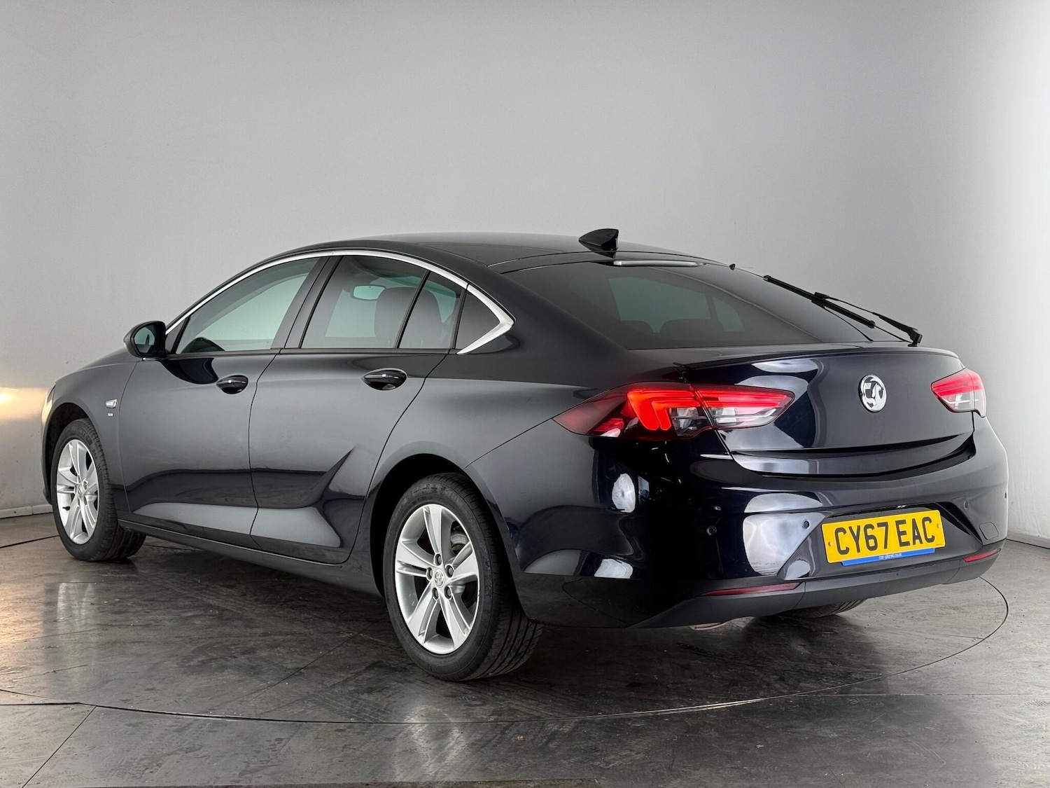 Used Vauxhall Insignia 2017 for sale - 76866063: Photo 5