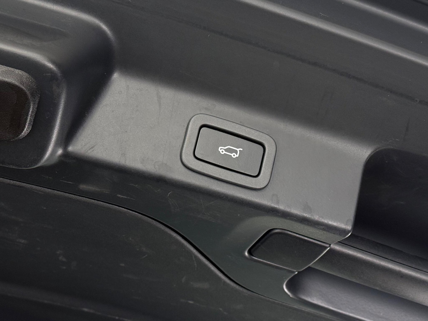 Used Jaguar F-Pace 2019 for sale - 76467207: Photo 13