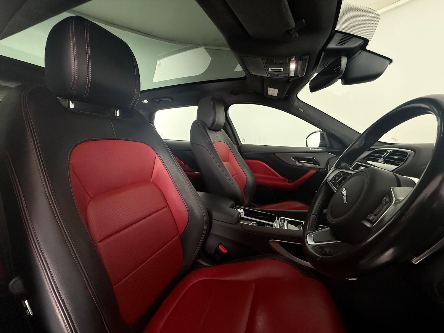 Used Jaguar F-Pace 2019 for sale - 76467207: Photo 17