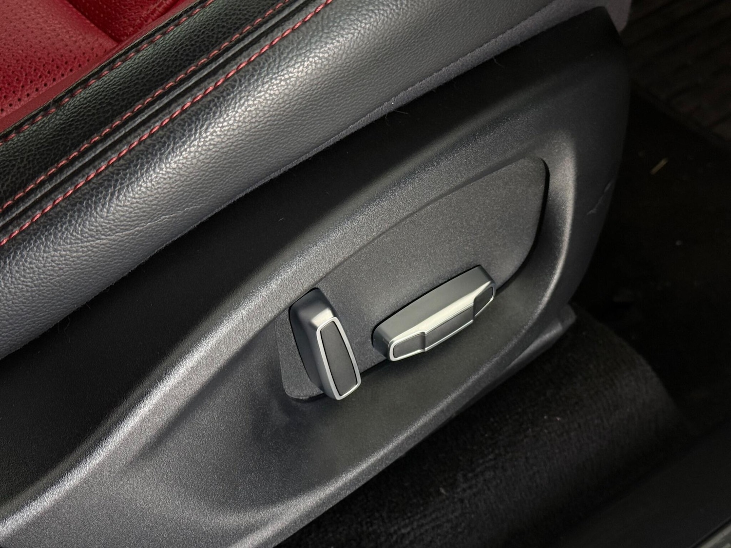 Used Jaguar F-Pace 2019 for sale - 76467207: Photo 18