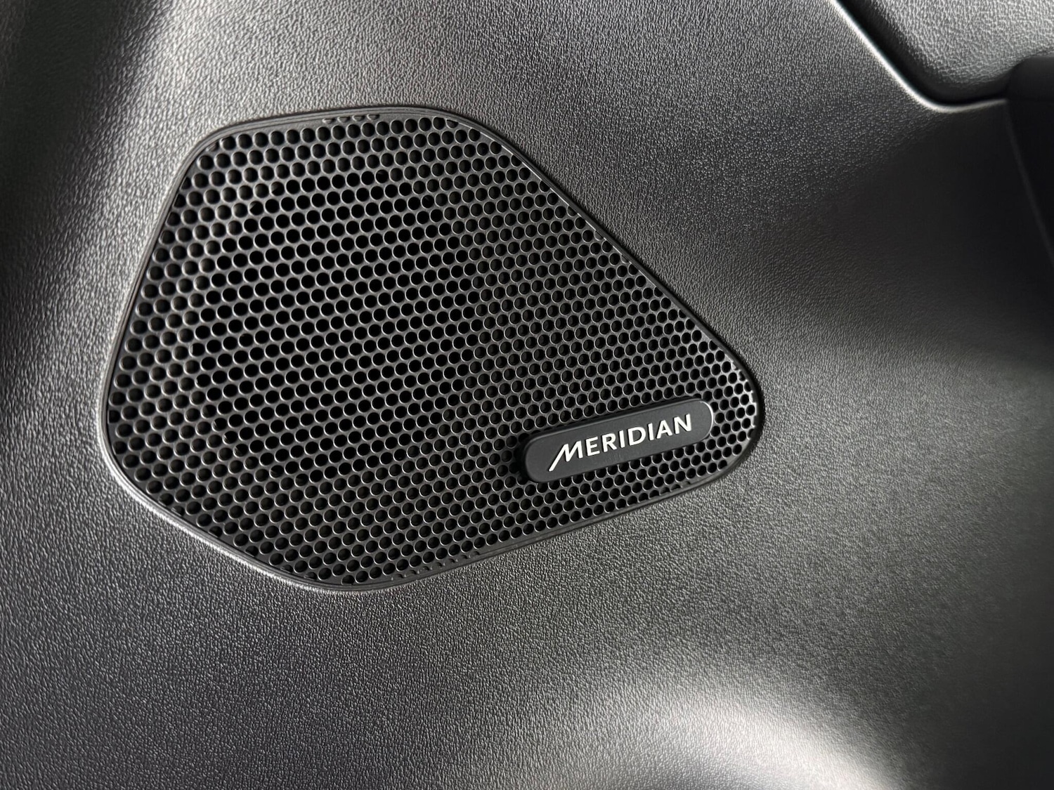 Used Jaguar F-Pace 2019 for sale - 76467207: Photo 30