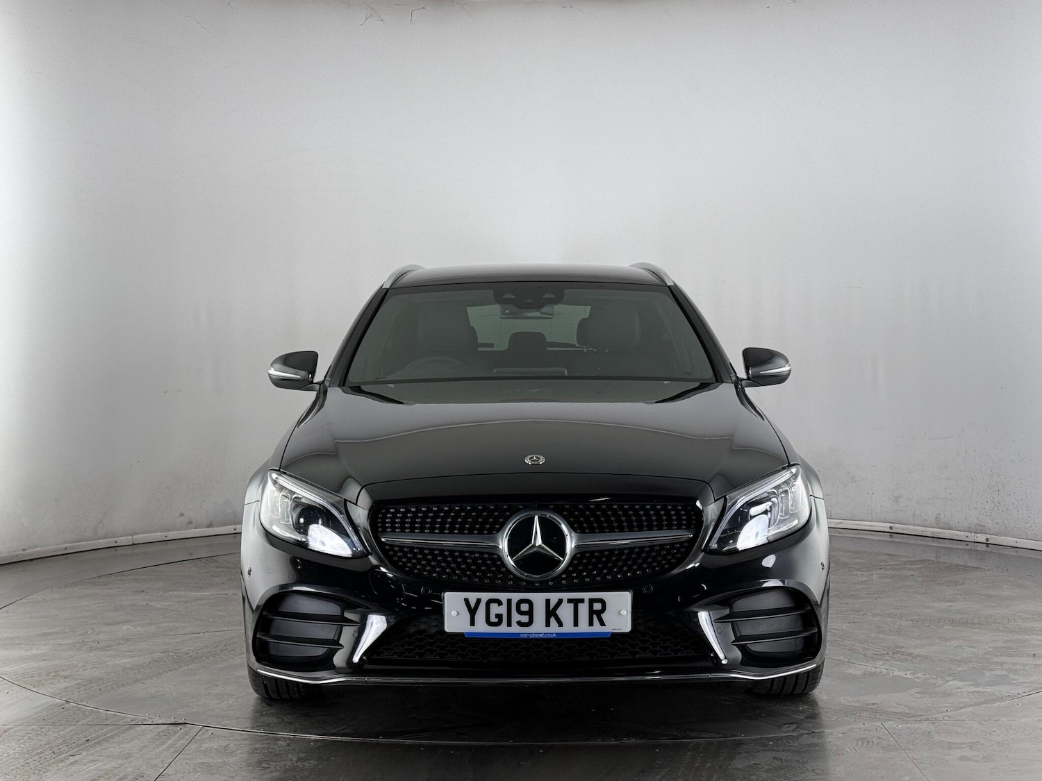 Used Mercedes-Benz C Class 2019 for sale - 77222473: Photo 2