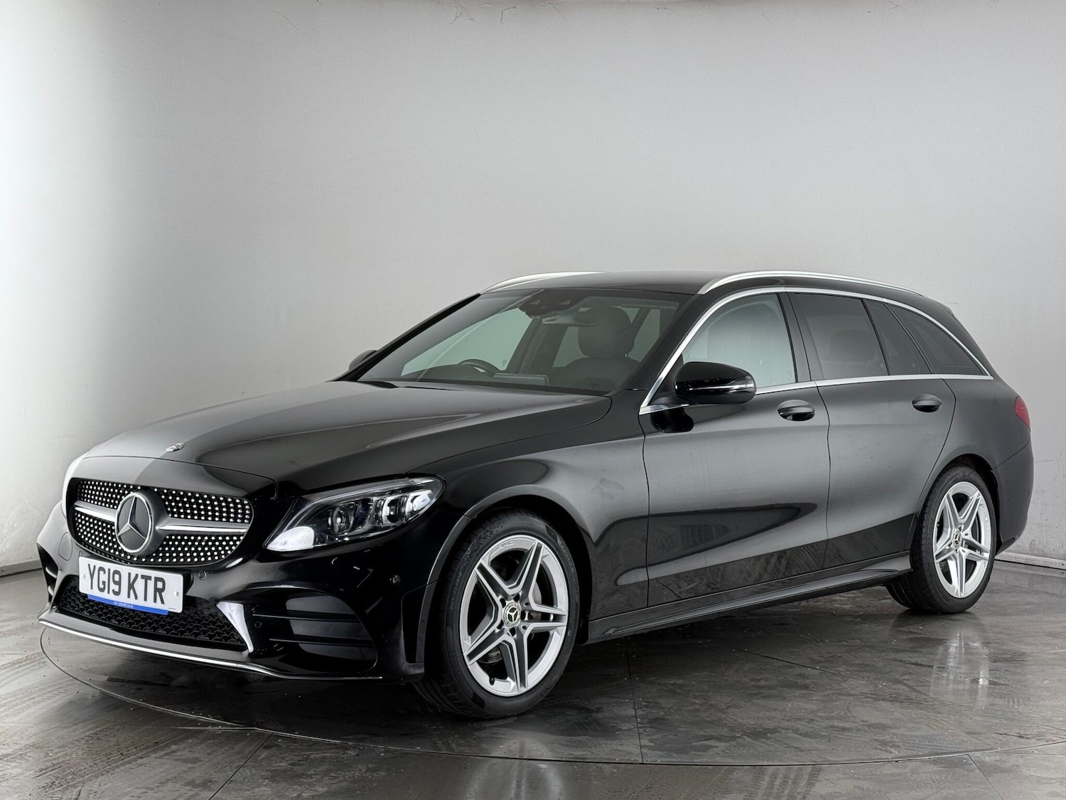 Used Mercedes-Benz C Class 2019 for sale - 77222473: Photo 3