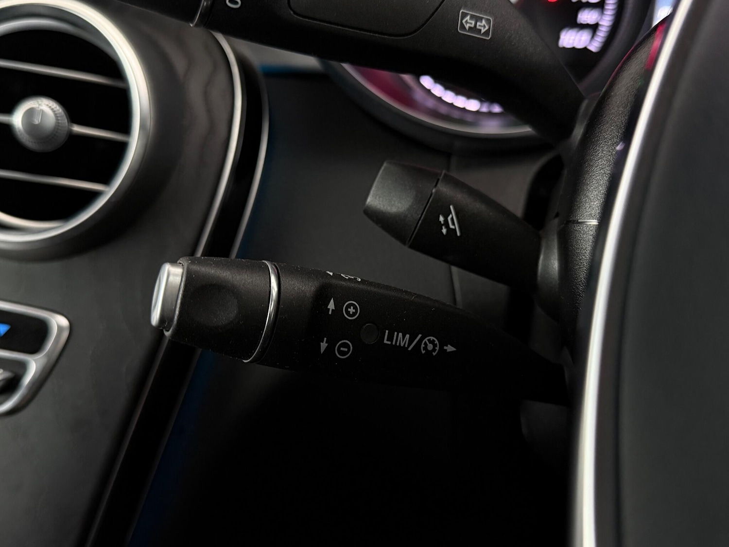 Used Mercedes-Benz C Class 2018 for sale - 76467208: Photo 28