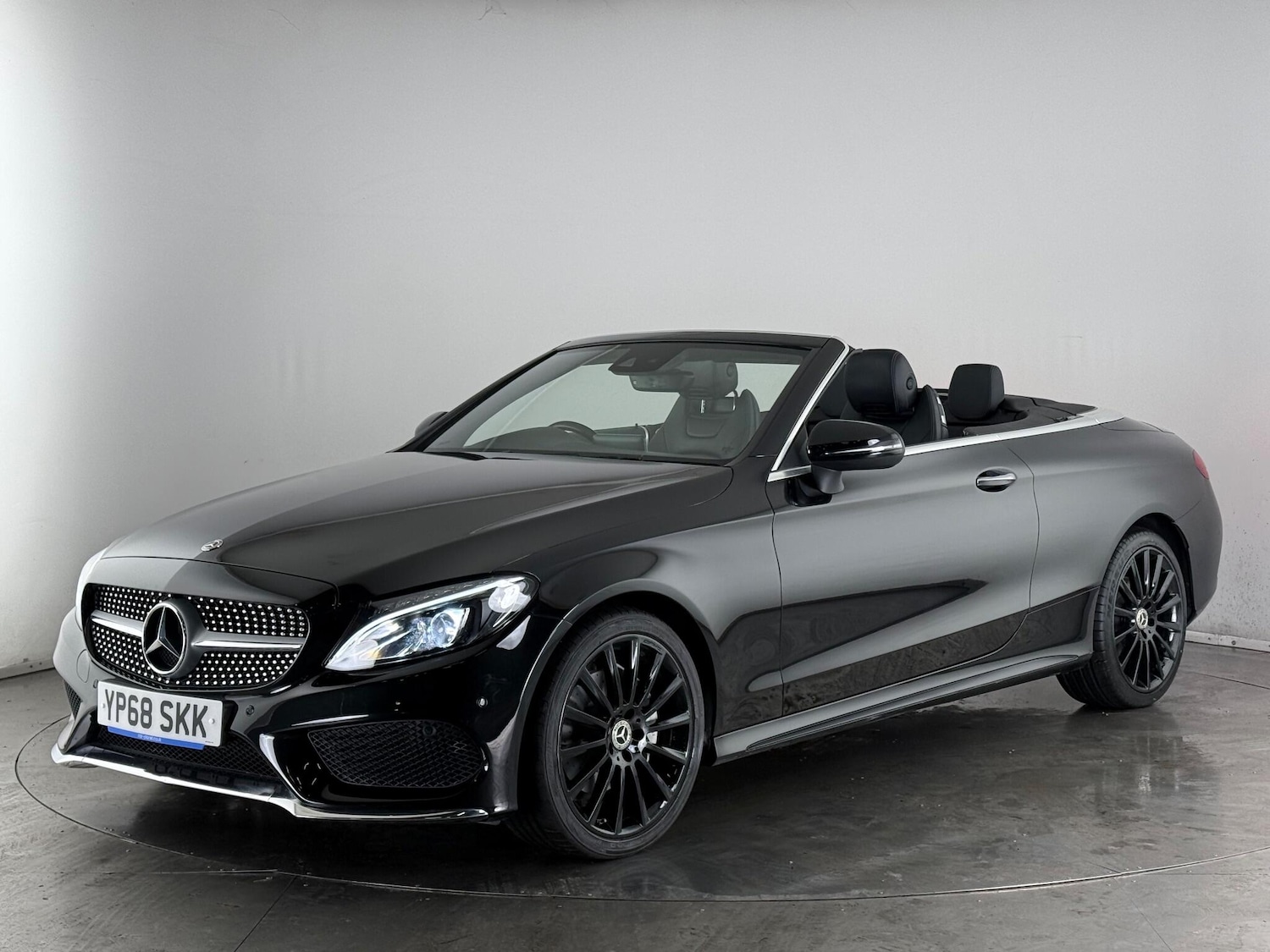 Used Mercedes-Benz C Class 2018 for sale - 76467208: Photo 3