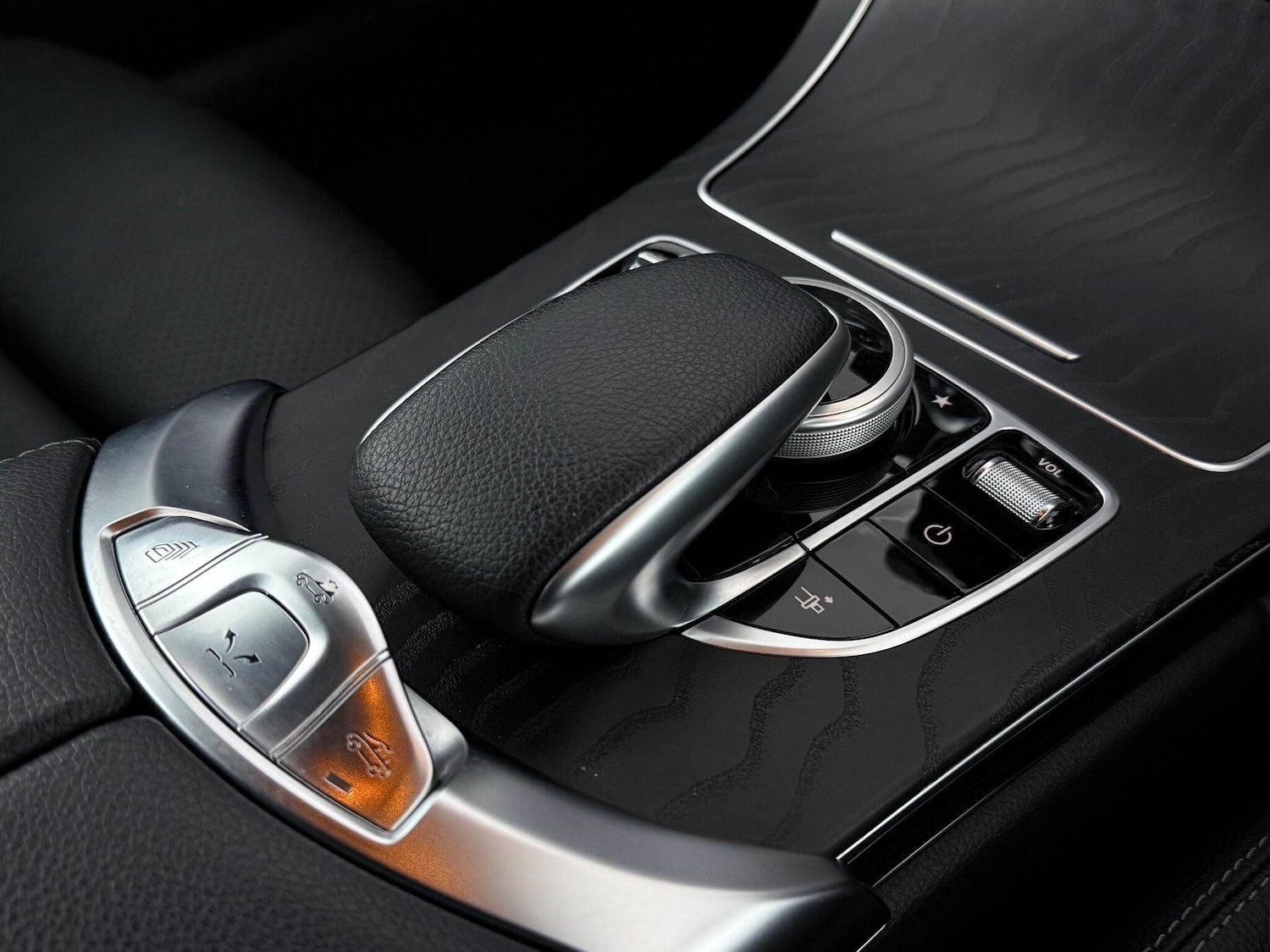 Used Mercedes-Benz C Class 2018 for sale - 76467208: Photo 40