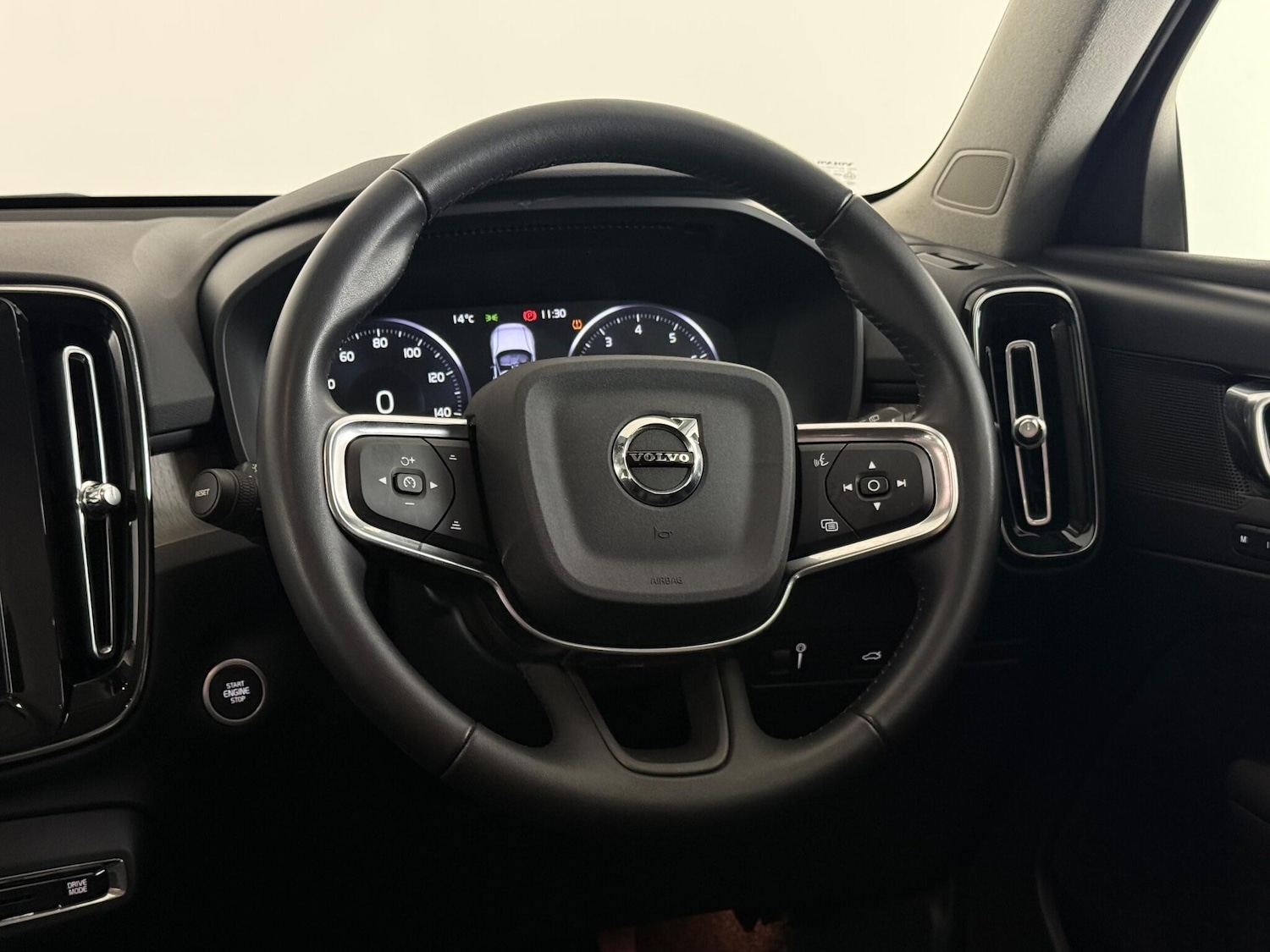 Used Volvo XC40 2021 for sale - 77222158: Photo 18