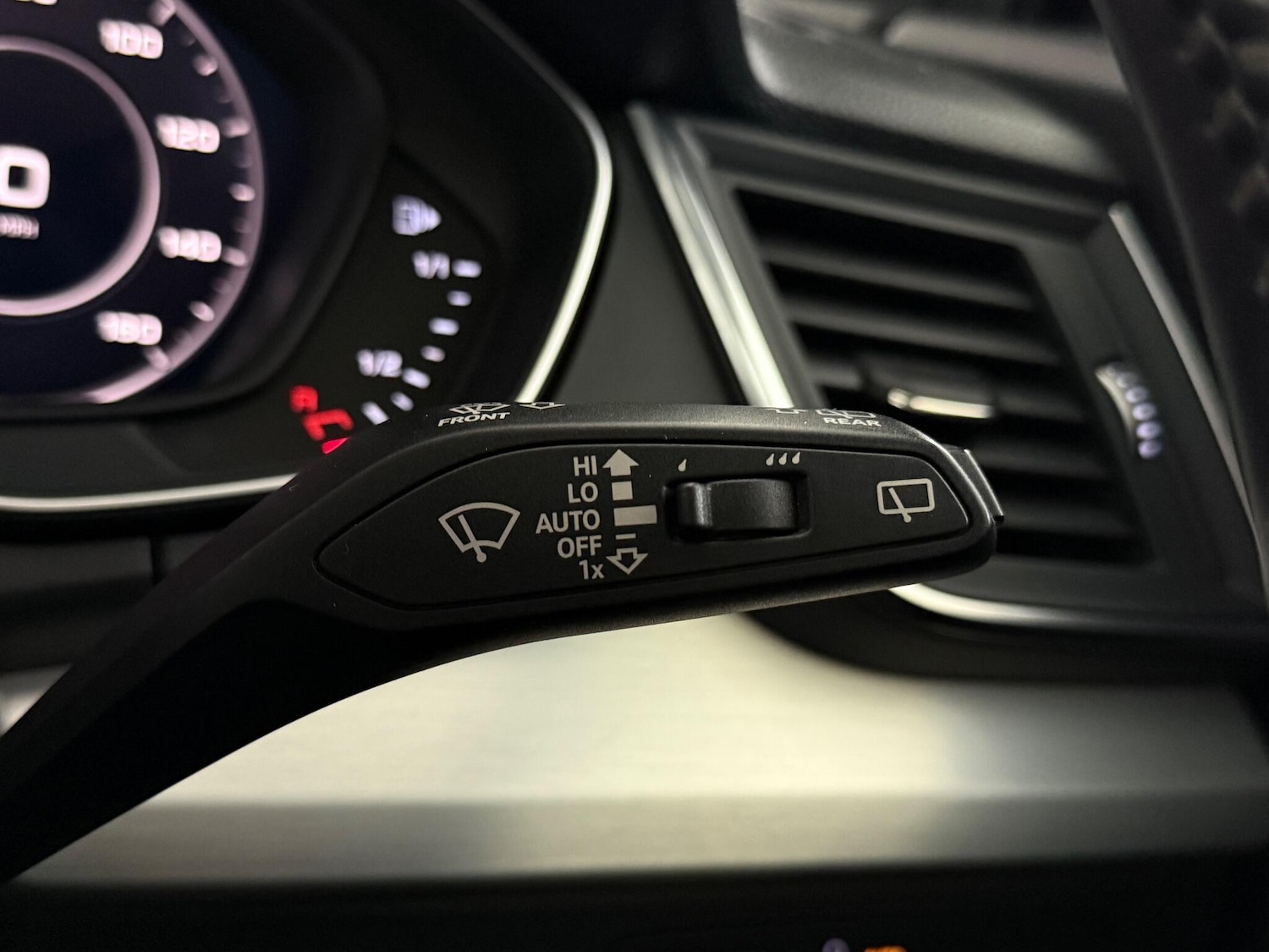 Used Audi Q5 2019 for sale - 76467049: Photo 27