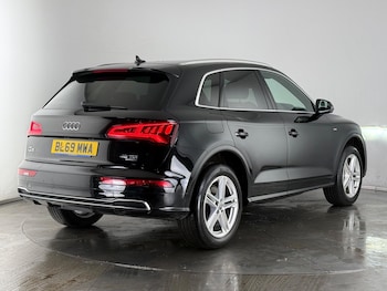 Used Audi Q5 2019 for sale - 76467049: Photo