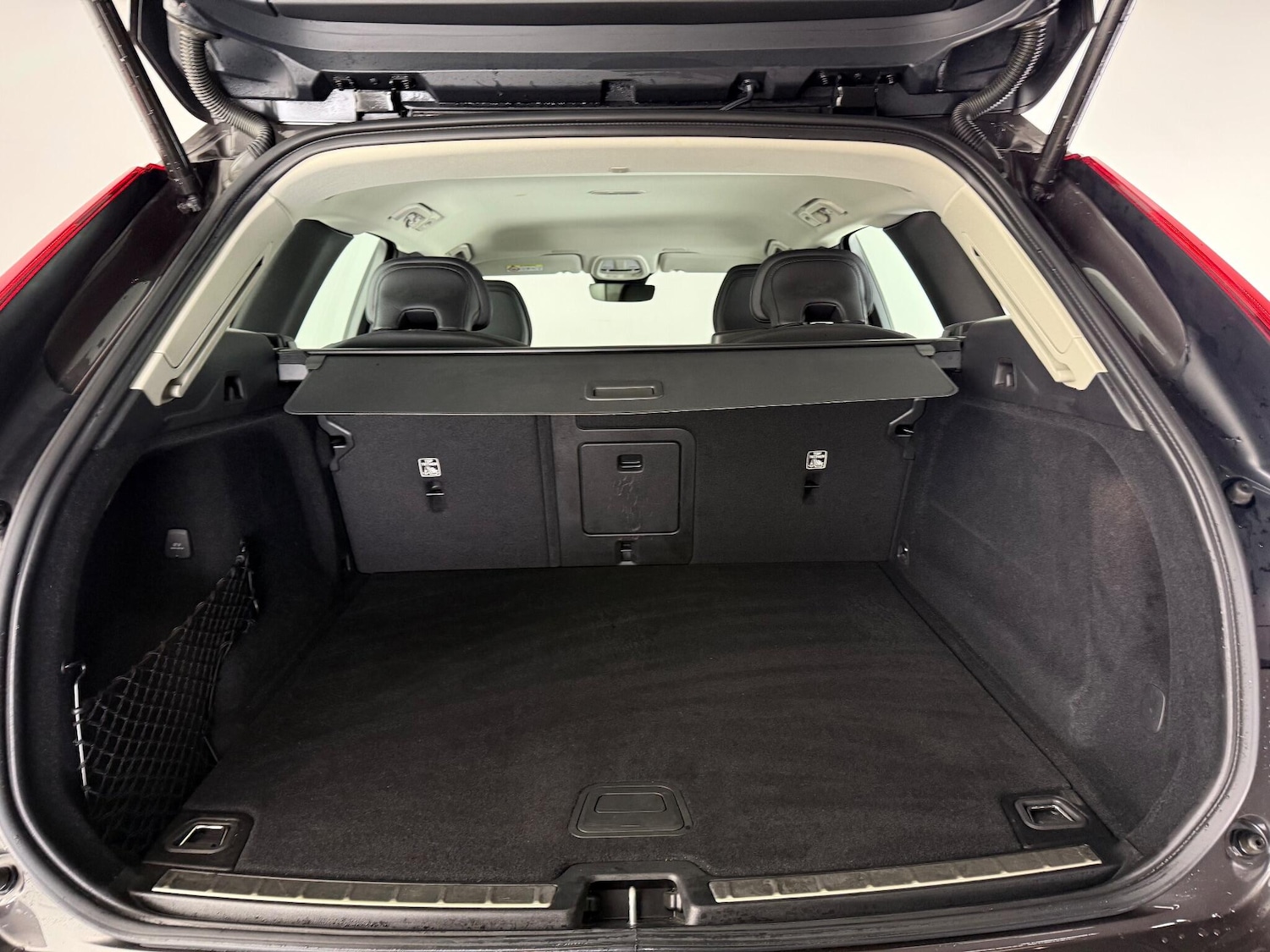 Used Volvo XC60 2022 for sale - 77222161: Photo 10