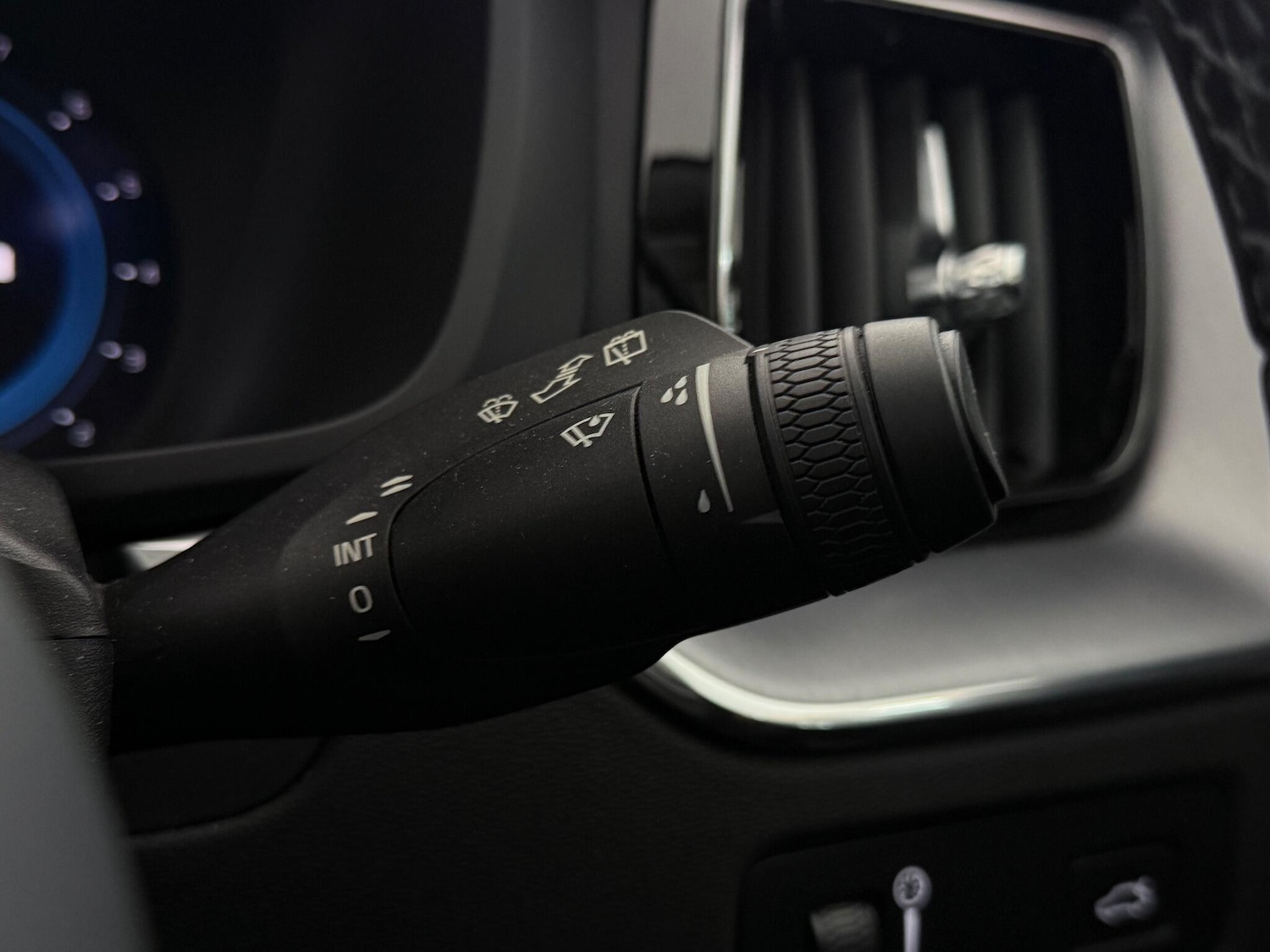 Used Volvo XC60 2022 for sale - 77222161: Photo 21