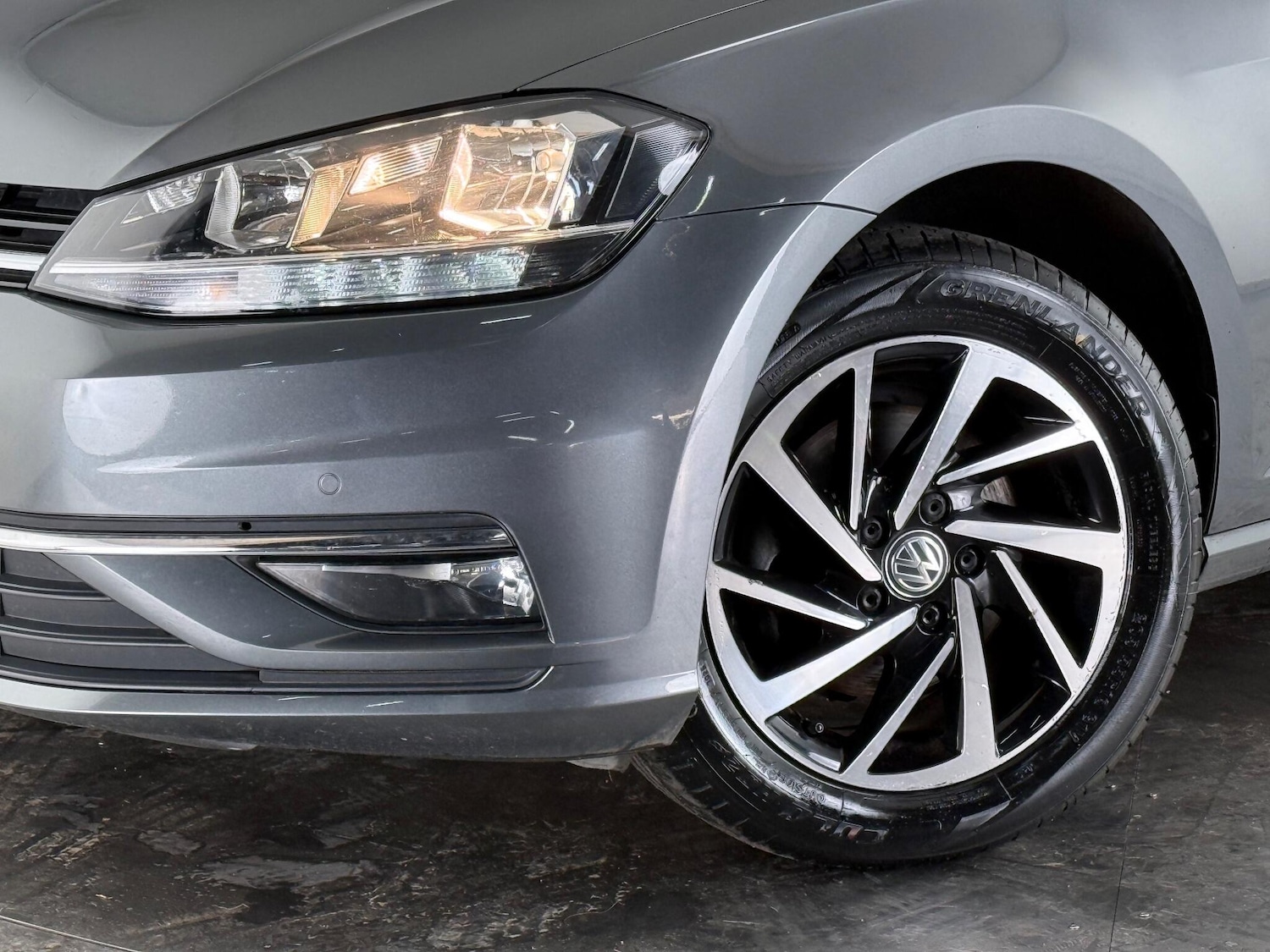 Used Volkswagen Golf 2019 for sale - 77221677: Photo 40