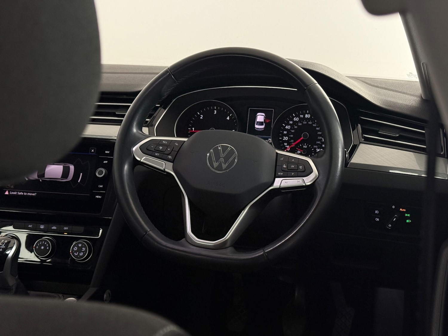 Used Volkswagen Passat 2022 for sale - 77243996: Photo 18