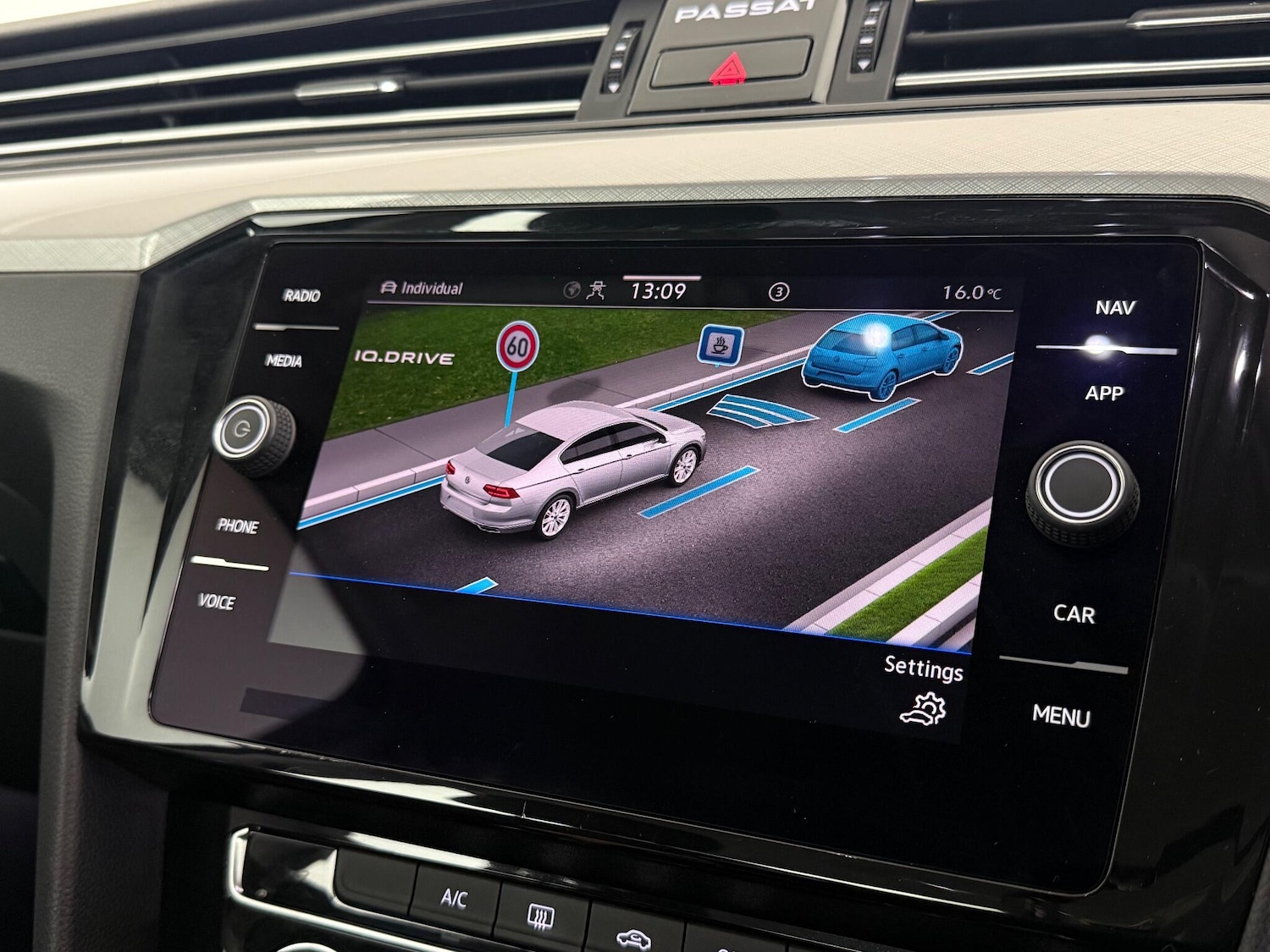 Used Volkswagen Passat 2022 for sale - 77243996: Photo 27