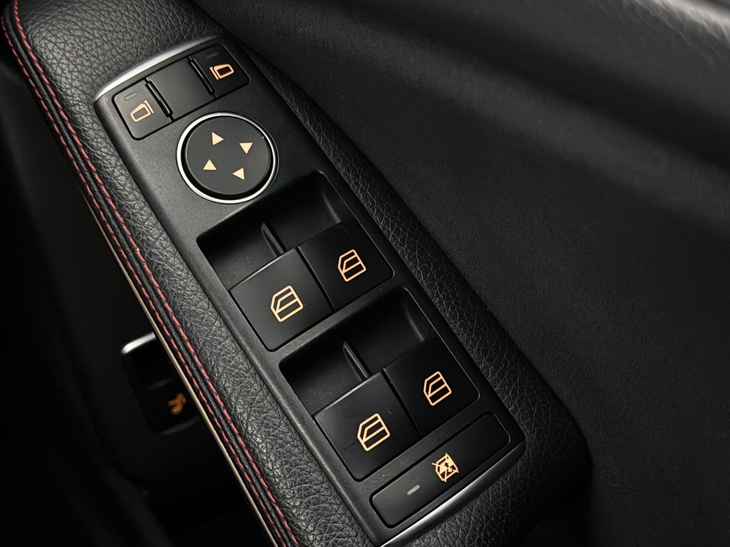 Used Mercedes-Benz GLA 2019 for sale - 77182535: Photo 32