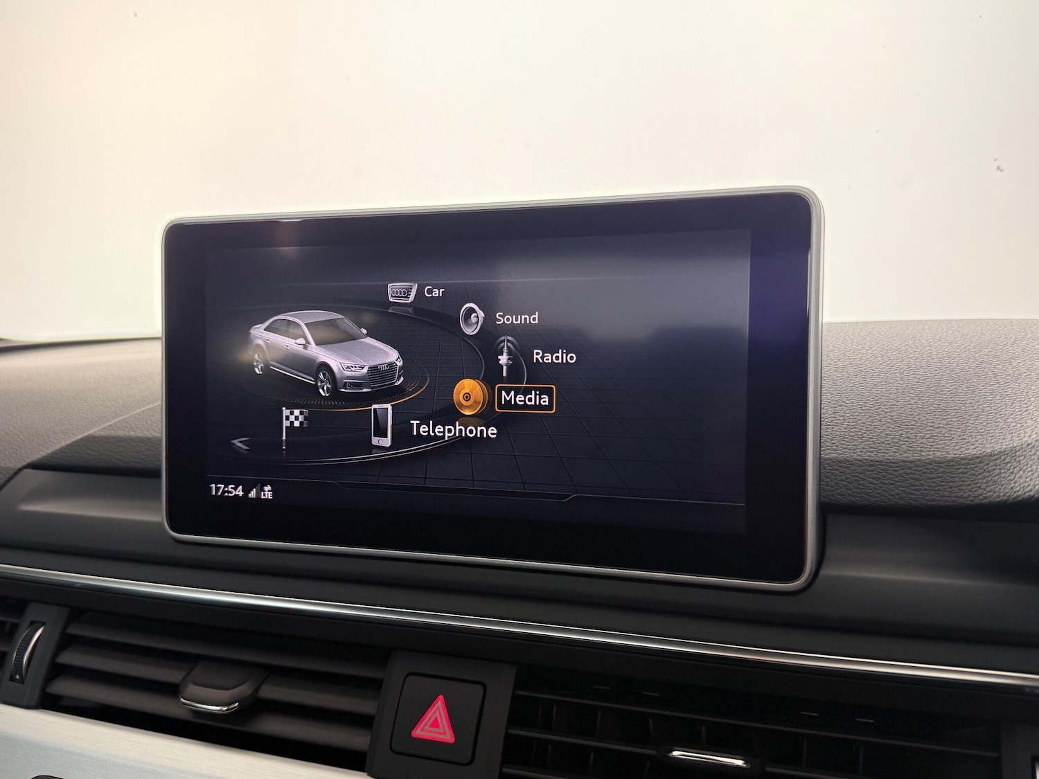 Used Audi A4 2018 for sale - 77221980: Photo 29