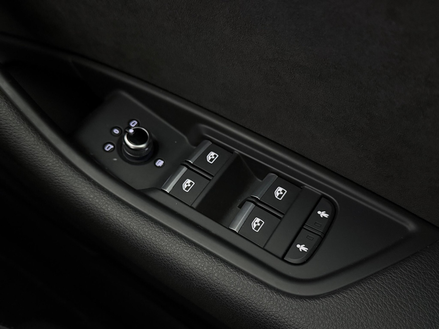 Used Audi A4 2018 for sale - 77221980: Photo 33