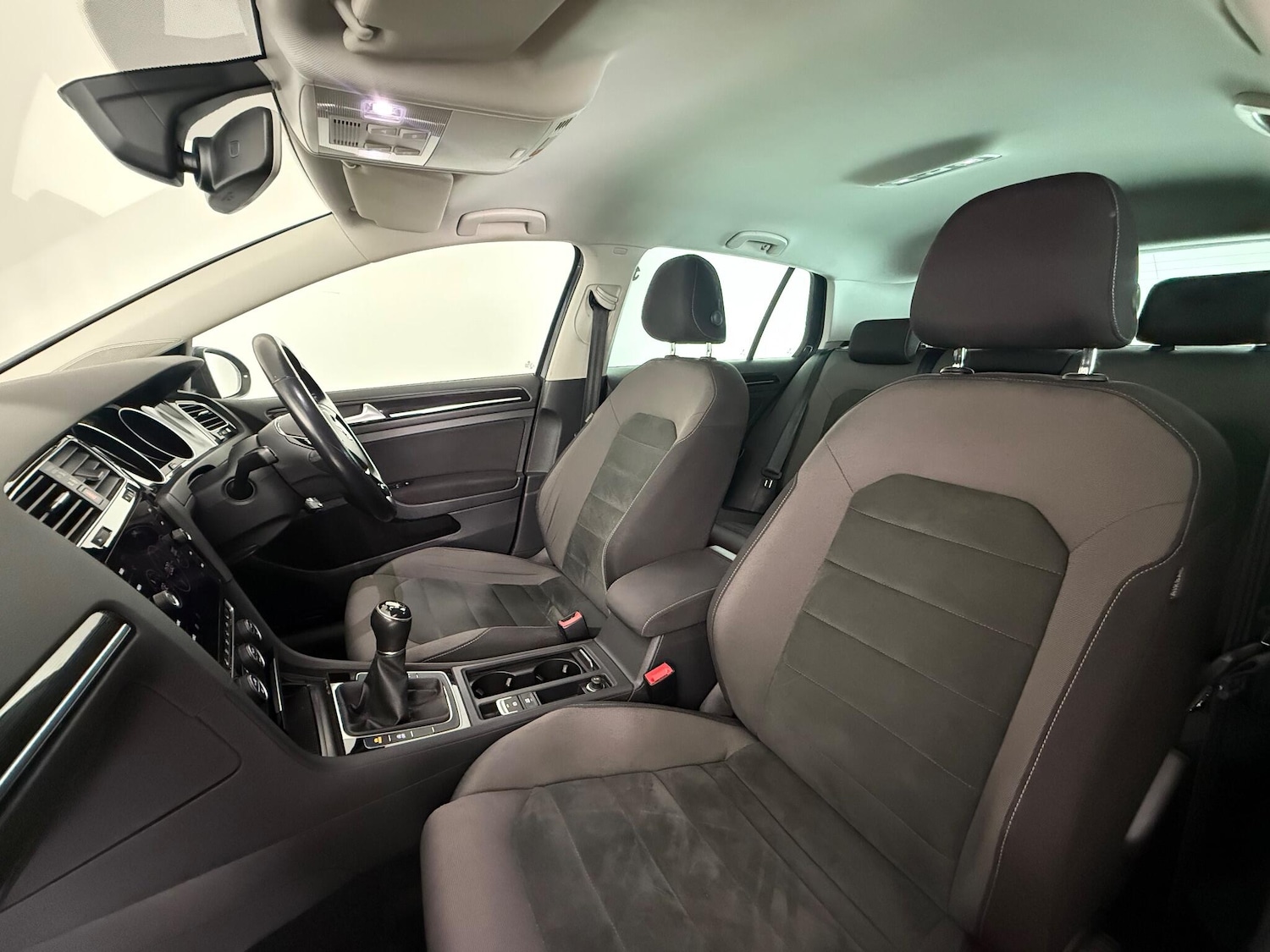 Used Volkswagen Golf 2020 for sale - 77260364: Photo 14