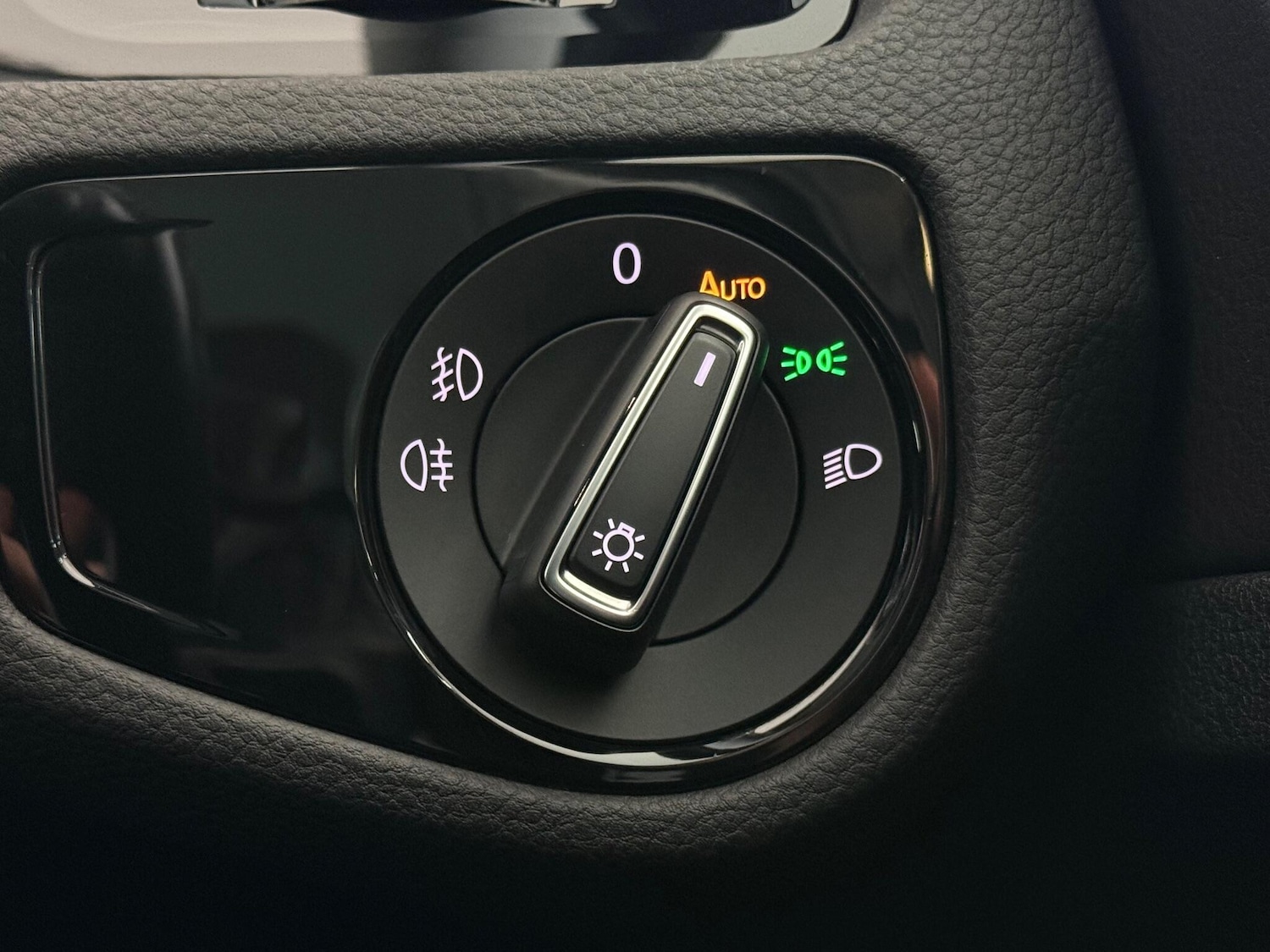 Used Volkswagen Golf 2020 for sale - 77260364: Photo 21