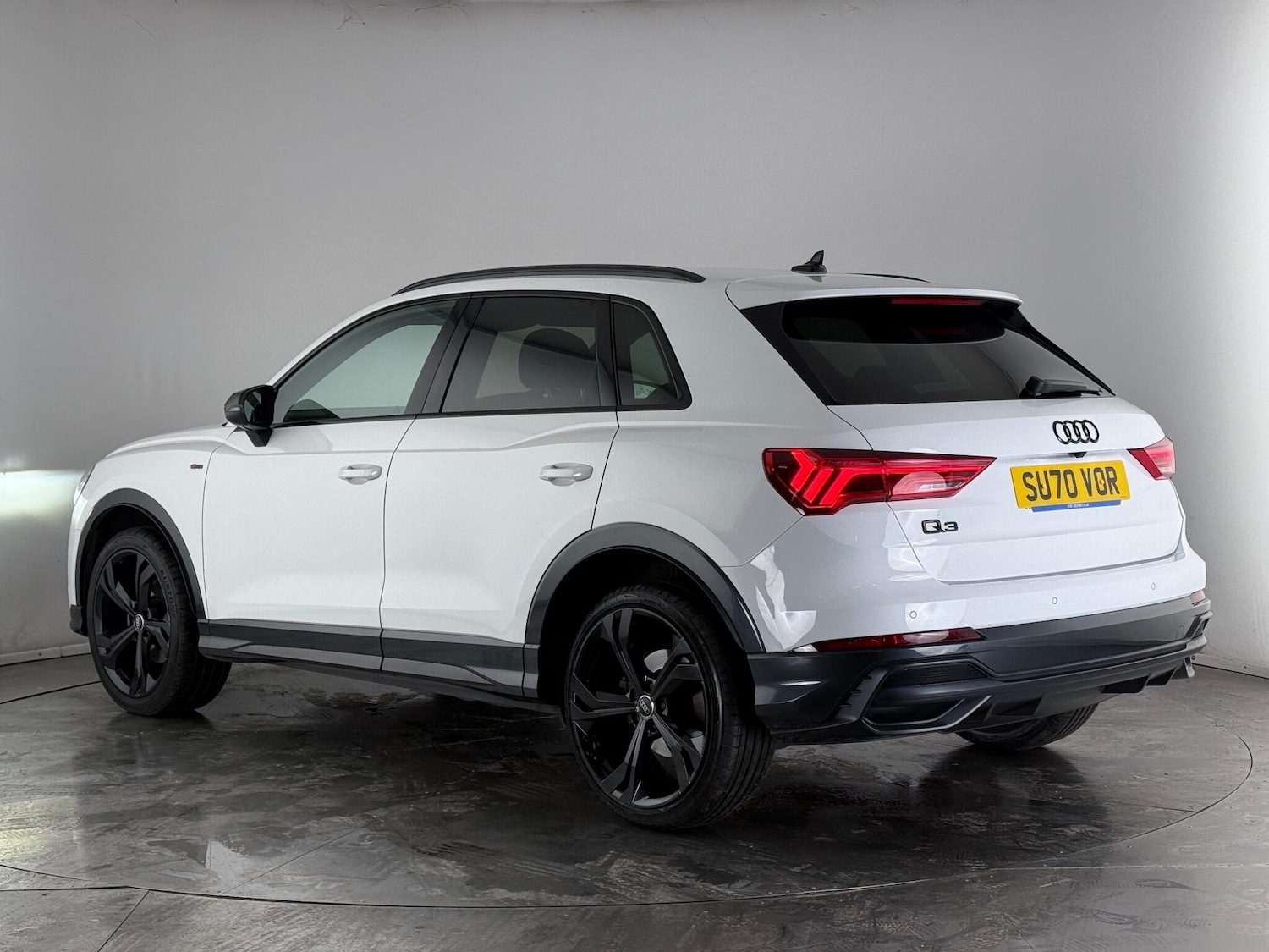 Used Audi Q3 2020 for sale - 76645562: Photo 4