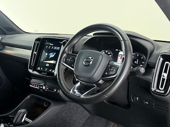 Used Volvo XC40 2020 for sale - 79026569: Photo