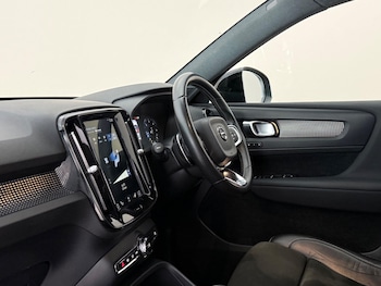 Used Volvo XC40 2020 for sale - 79026569: Photo