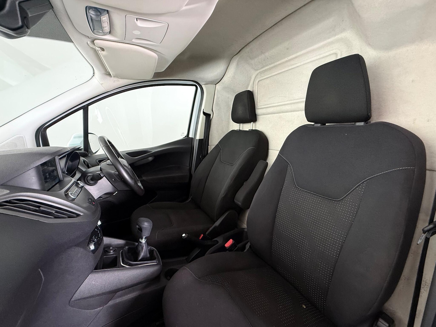 Used Ford Transit Courier 2020 for sale - 77222399: Photo 14