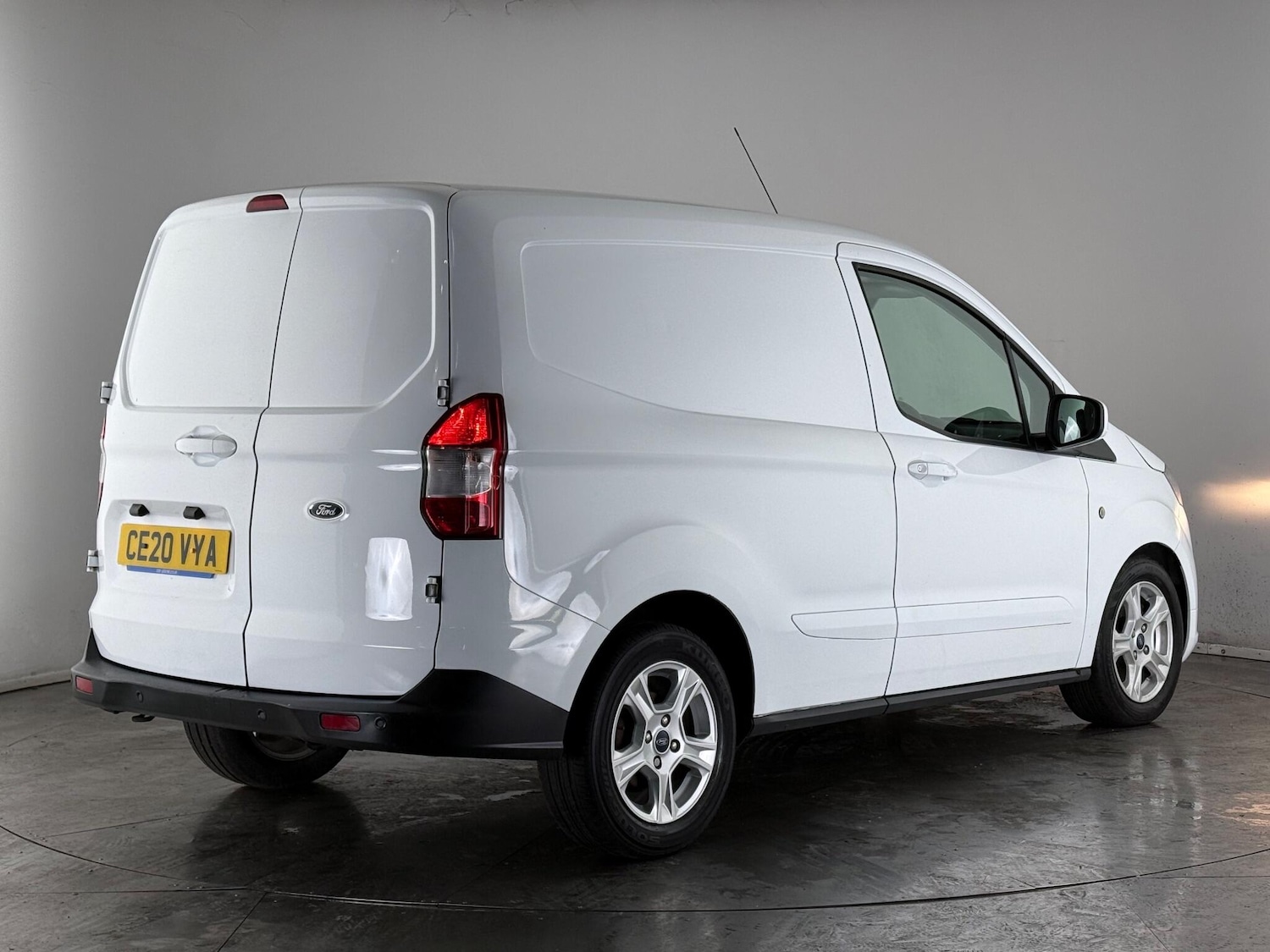 Used Ford Transit Courier 2020 for sale - 77222399: Photo 4