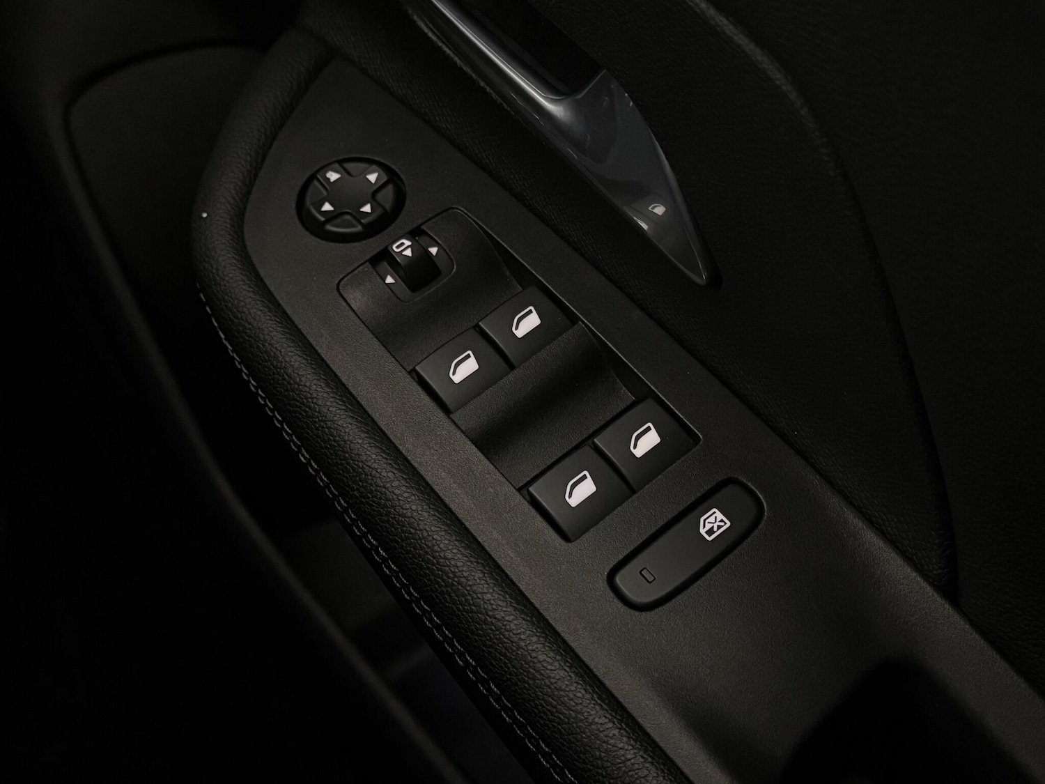 Used Vauxhall Mokka 2024 for sale - 77259589: Photo 23