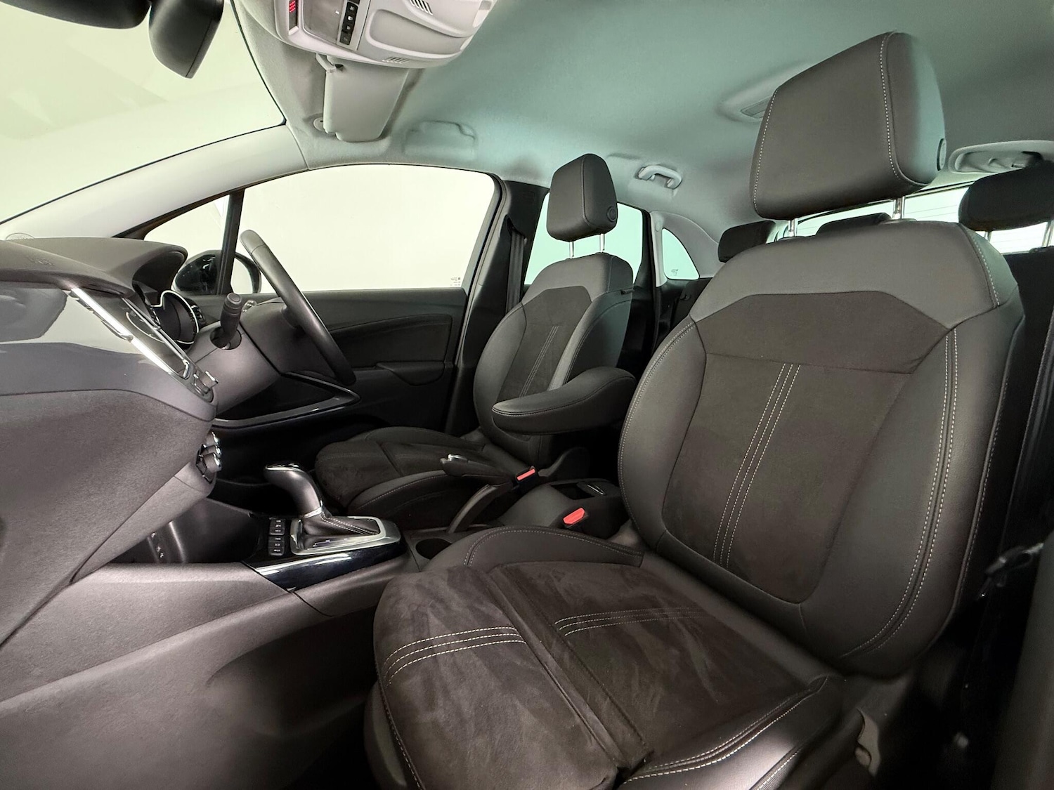 Used Vauxhall Crossland 2024 for sale - 76466971: Photo 17