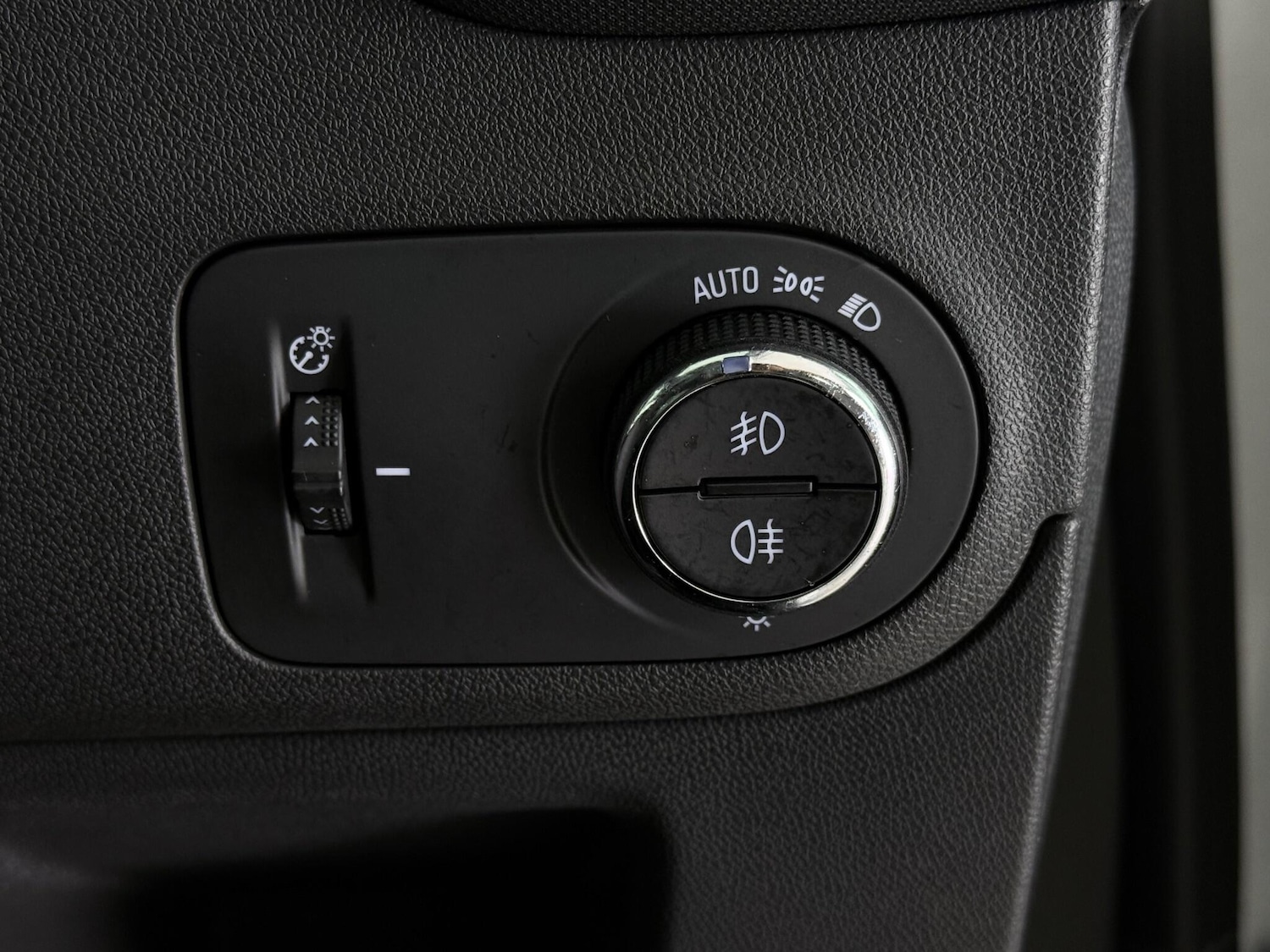 Used Vauxhall Crossland 2024 for sale - 76466971: Photo 22