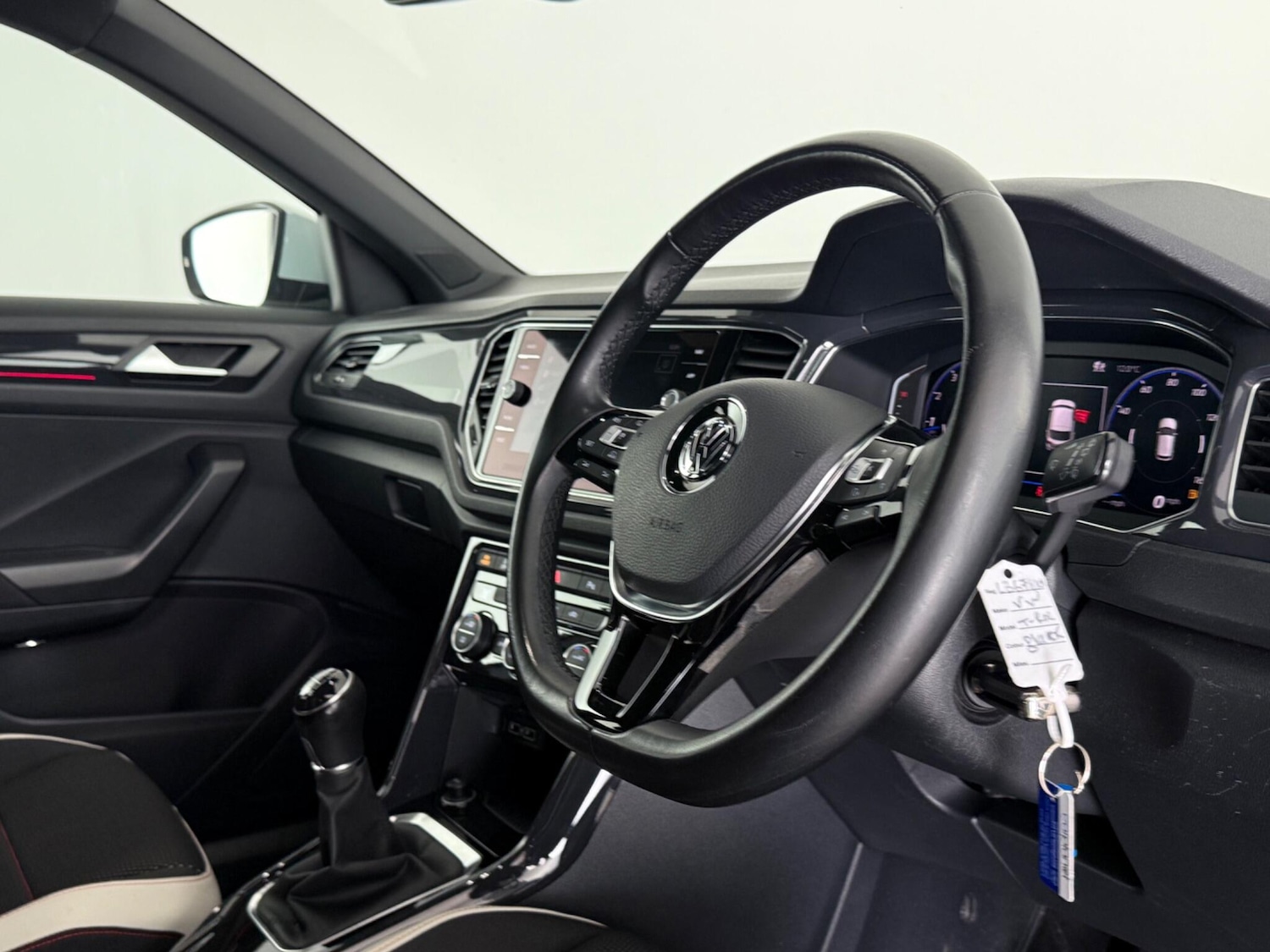 Used Volkswagen T-Roc 2018 for sale - 77412507: Photo 11