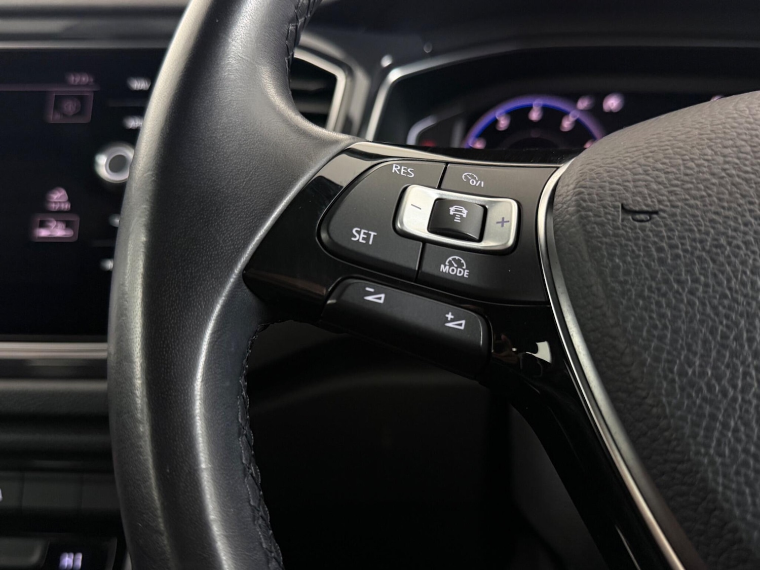 Used Volkswagen T-Roc 2018 for sale - 77412507: Photo 17