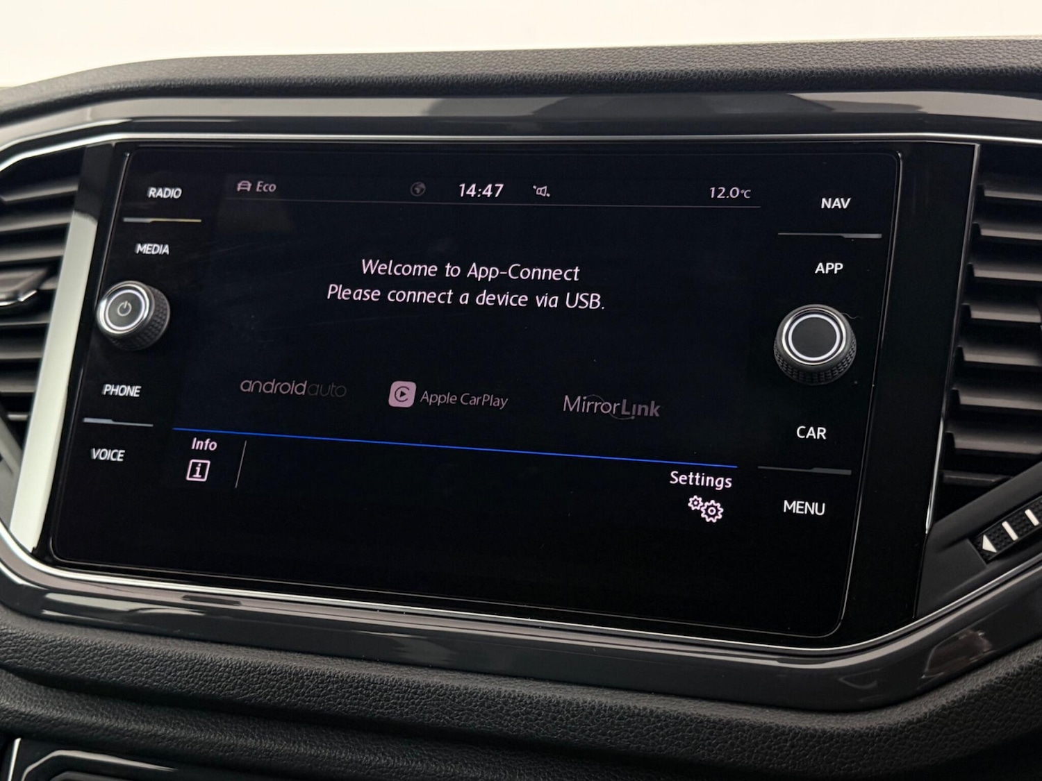 Used Volkswagen T-Roc 2018 for sale - 77412507: Photo 25