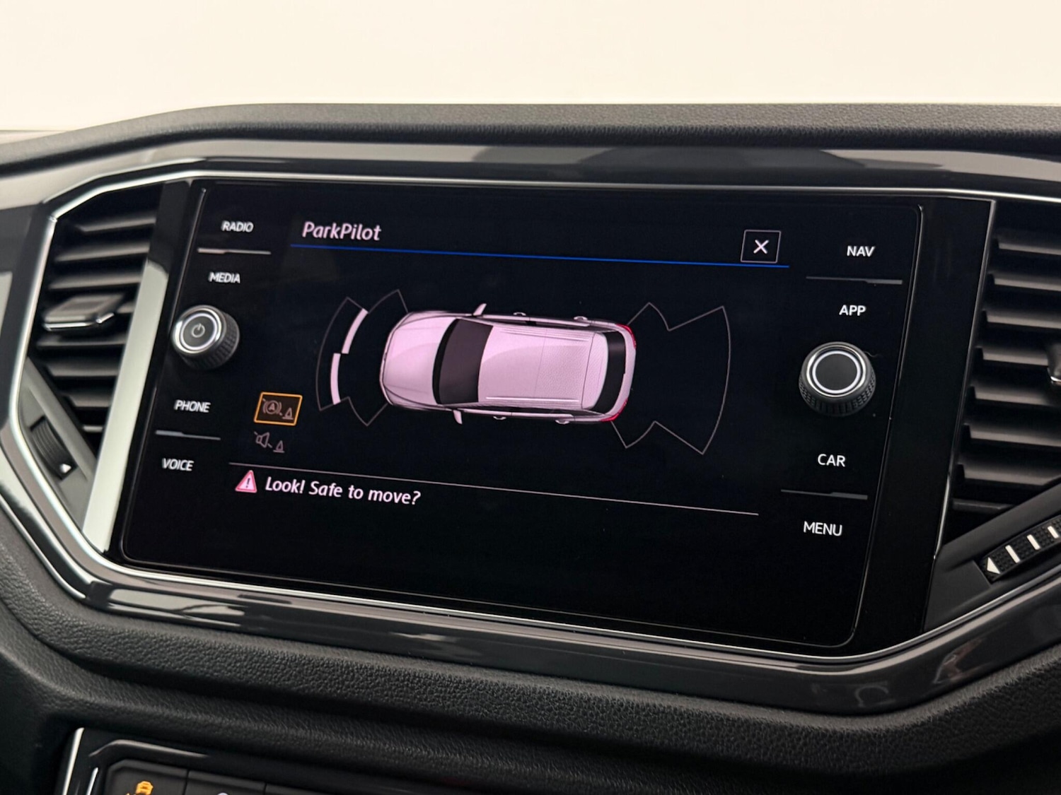 Used Volkswagen T-Roc 2018 for sale - 77412507: Photo 30