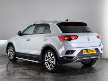 Used Volkswagen T-Roc 2018 for sale - 77412507: Photo