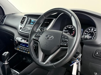 Used Hyundai TUCSON 2018 for sale - 79039524: Photo