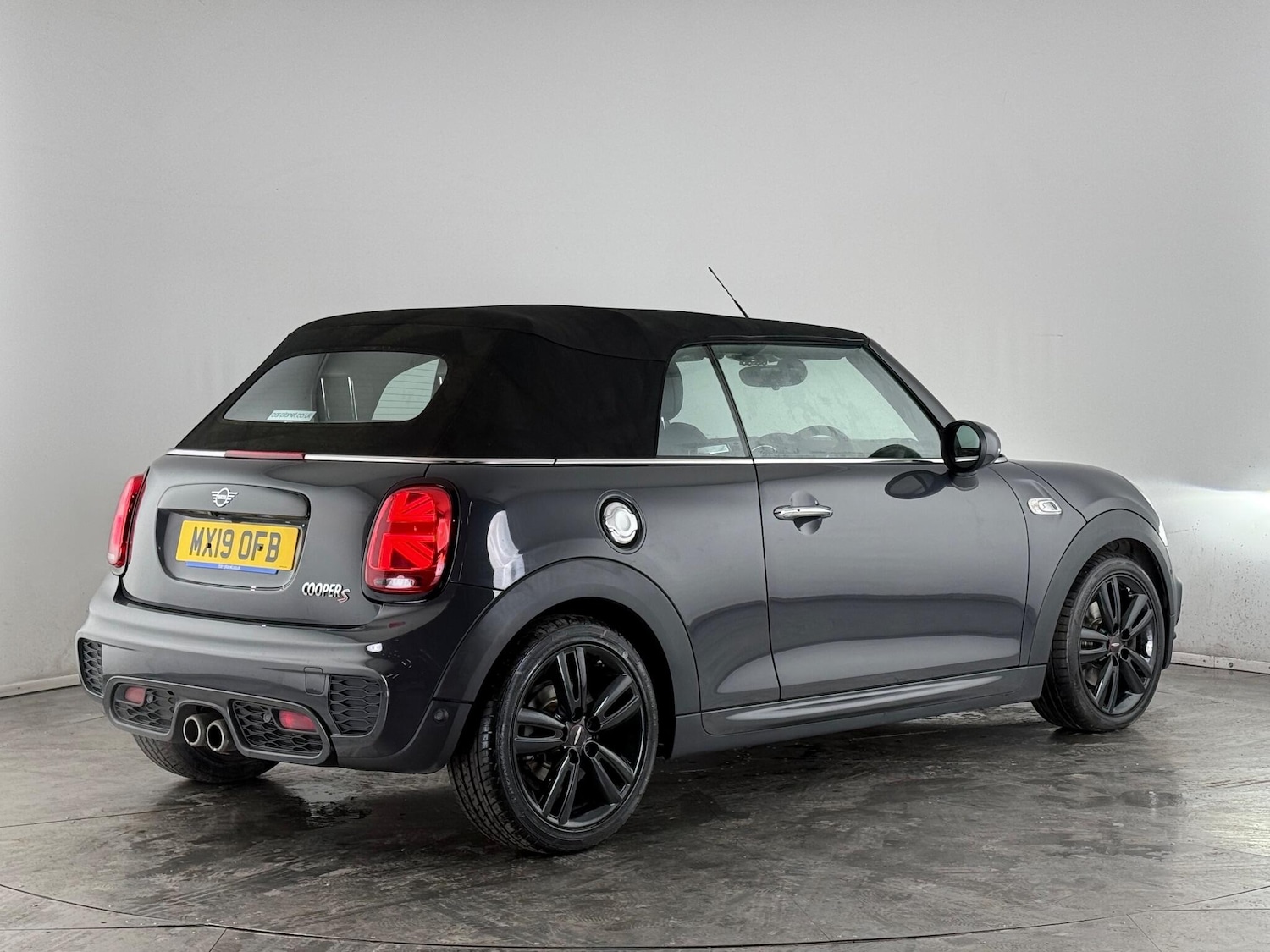 Used MINI Convertible 2019 for sale - 77260553: Photo 11