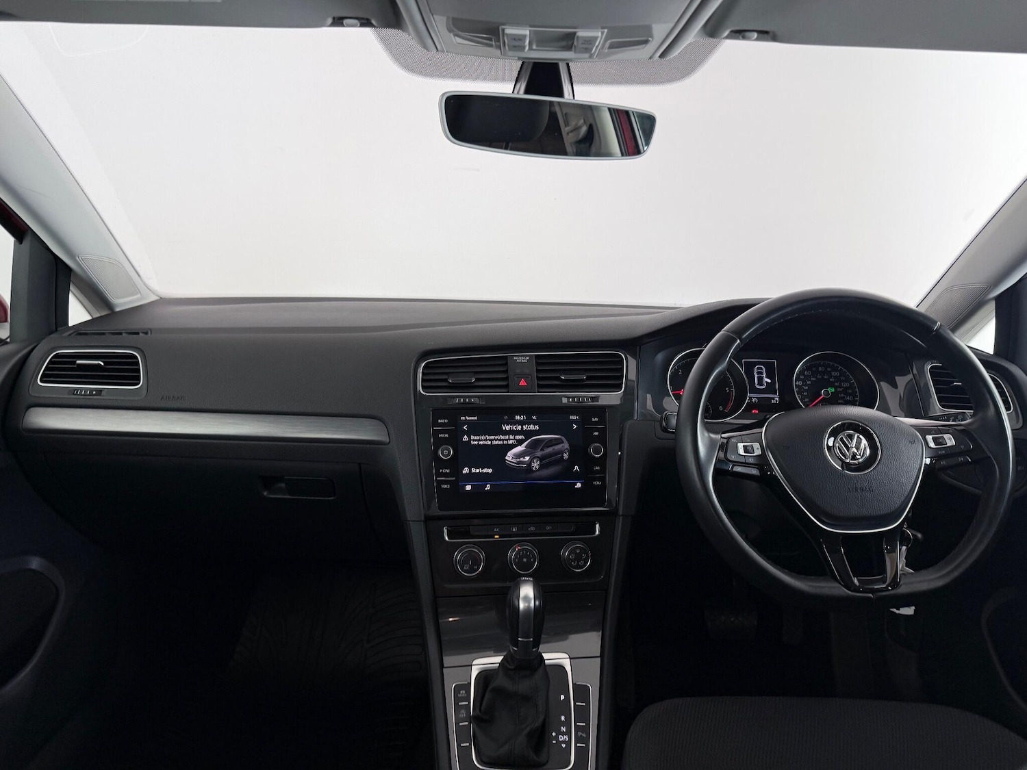 Used Volkswagen Golf 2018 for sale - 77260568: Photo 12