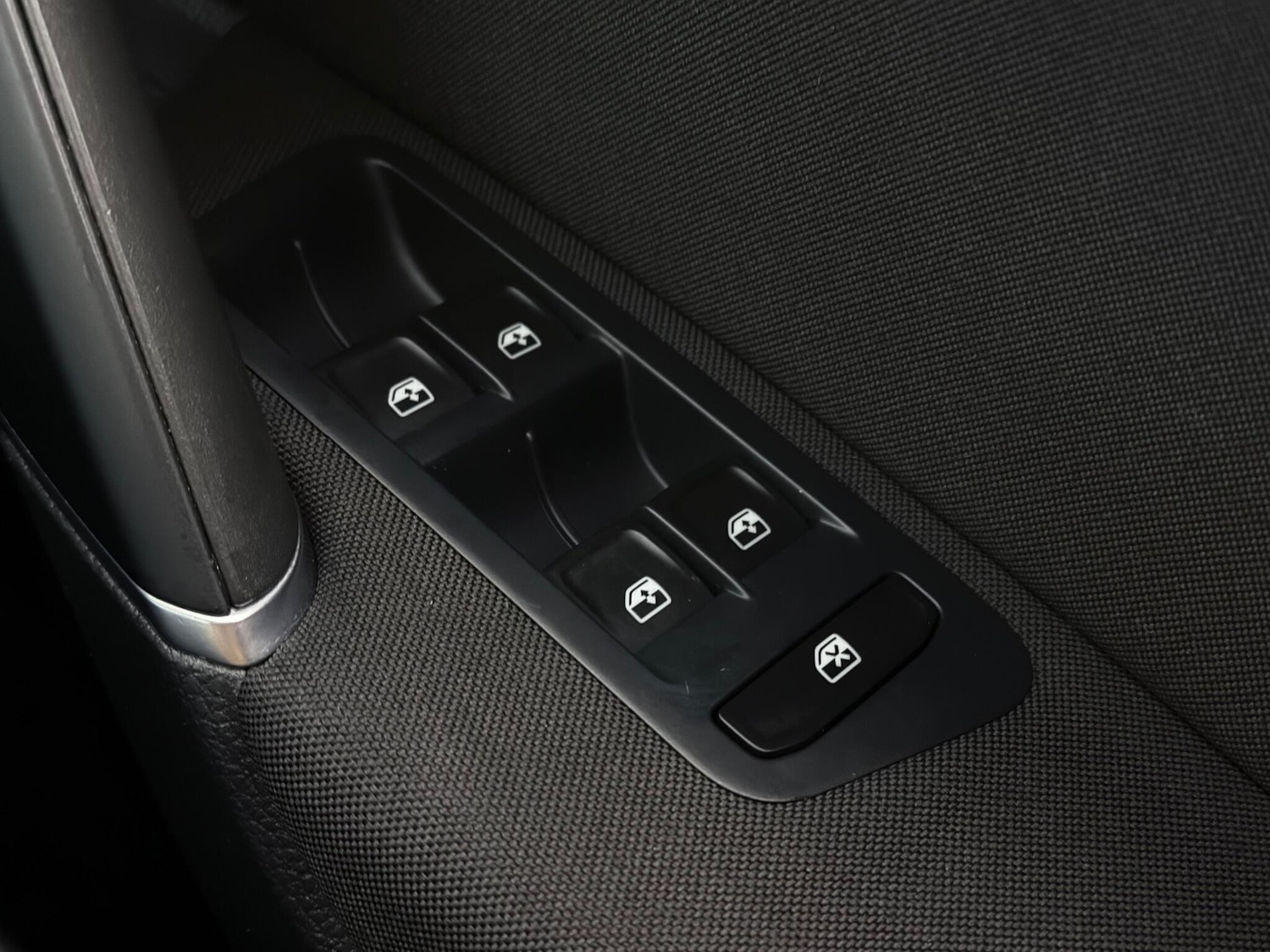 Used Volkswagen Golf 2018 for sale - 77260568: Photo 21