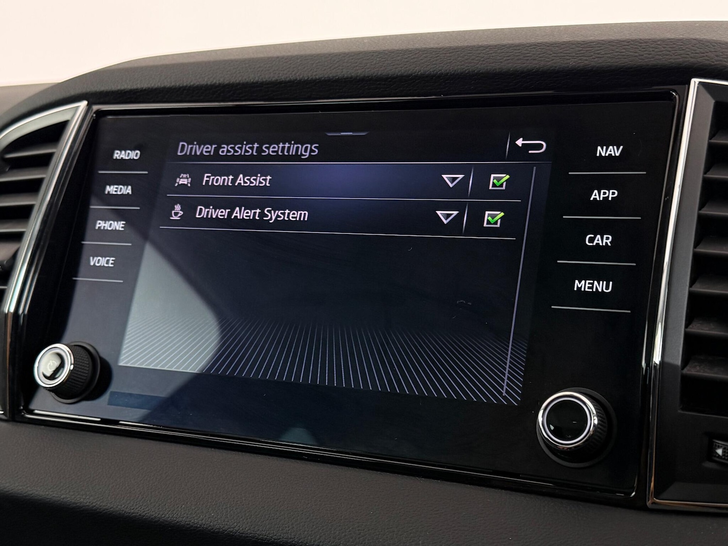 Used Skoda Karoq 2022 for sale - 77182862: Photo 27