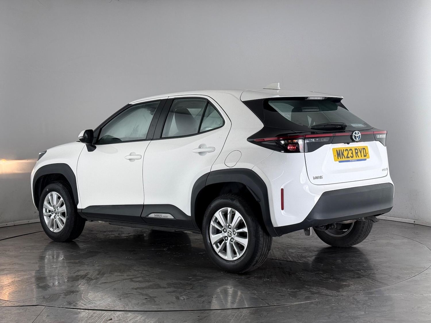 Used Toyota Yaris Cross 2023 for sale - 77246026: Photo 3