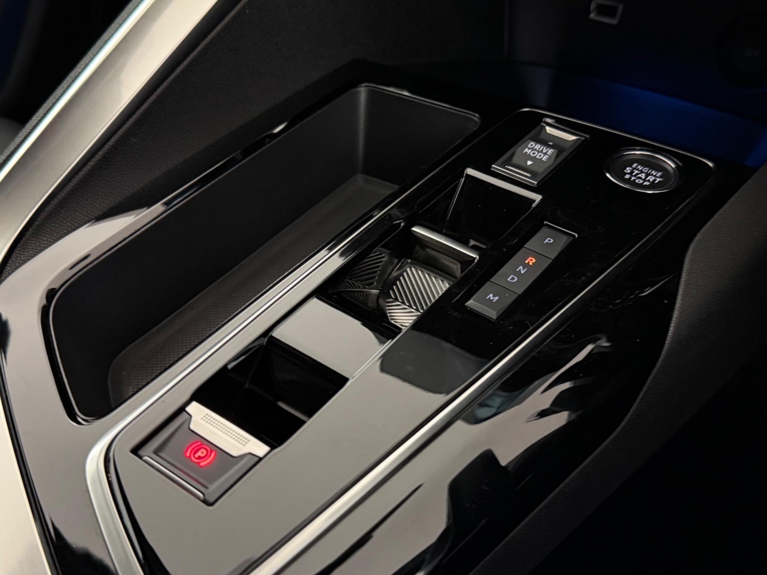 Used Peugeot 3008 2023 for sale - 76467107: Photo 44