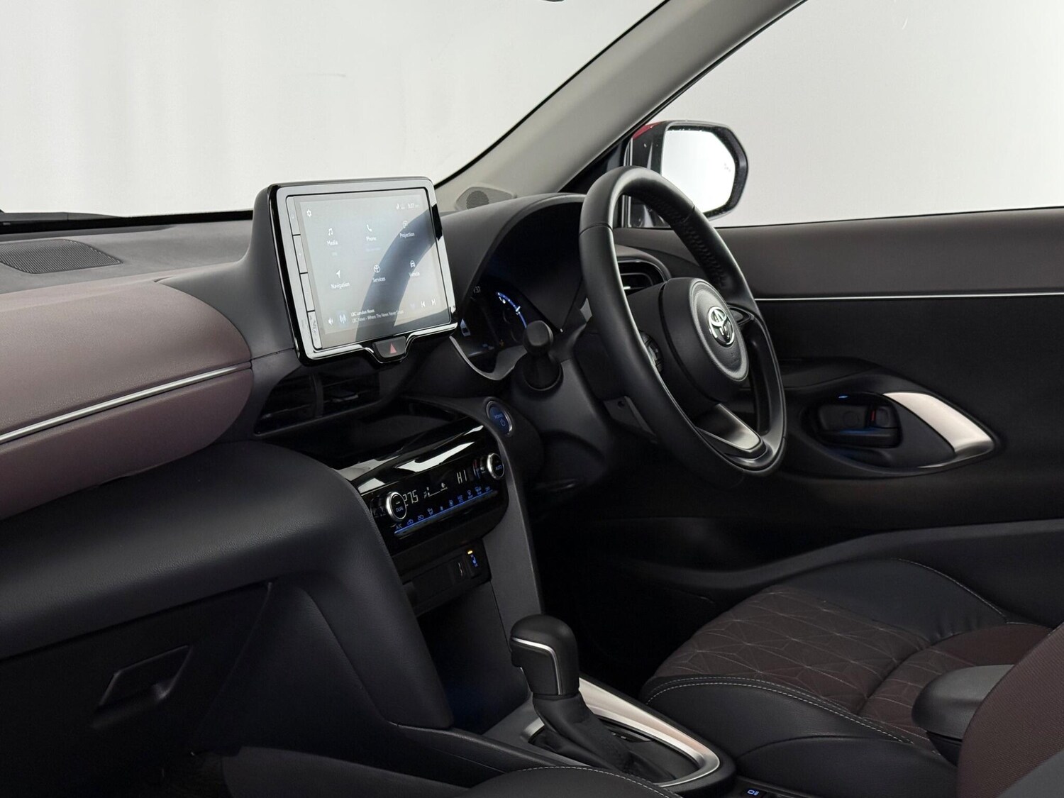 Used Toyota Yaris Cross 2023 for sale - 77672083: Photo 14