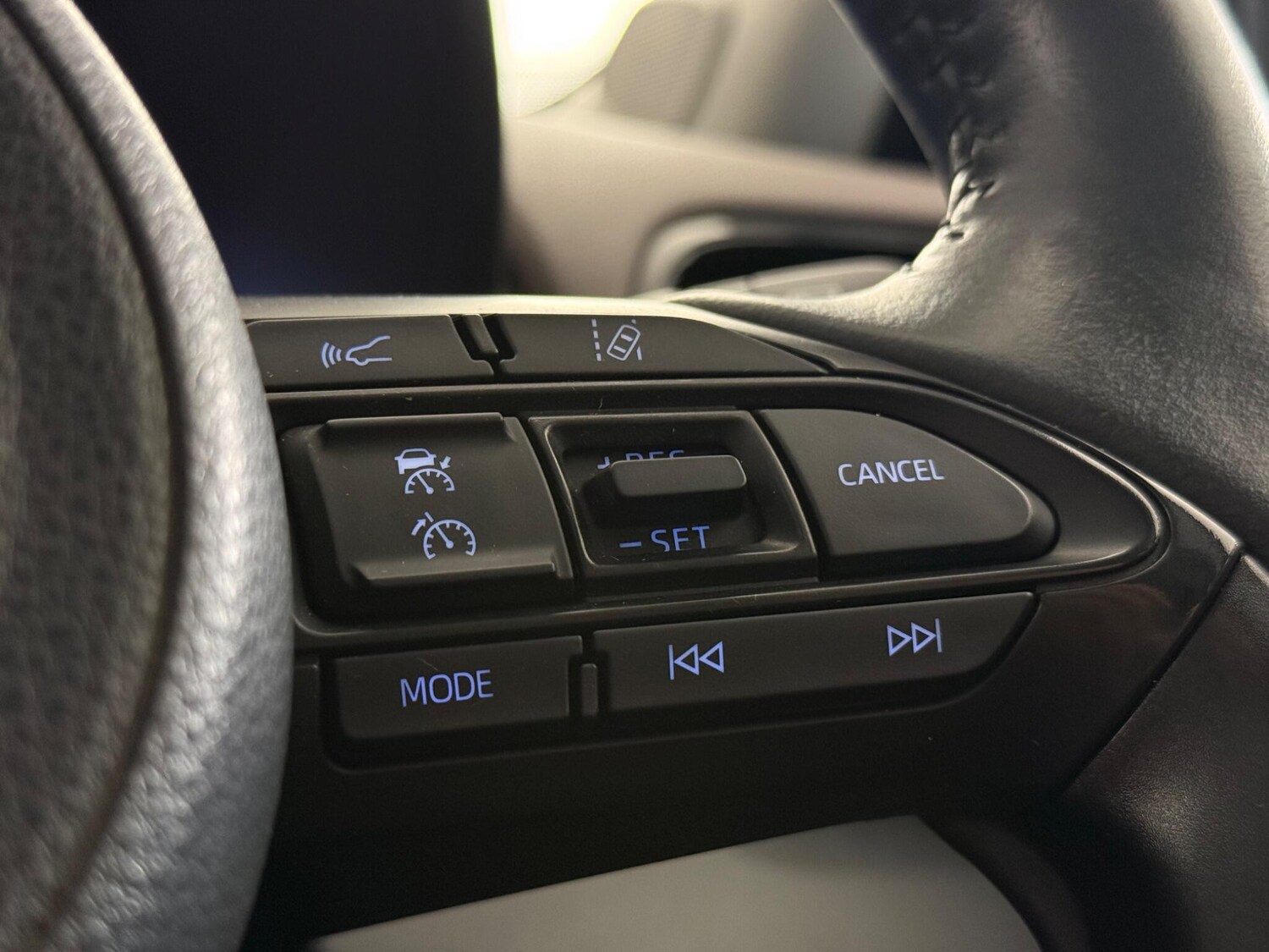 Used Toyota Yaris Cross 2023 for sale - 77672083: Photo 21