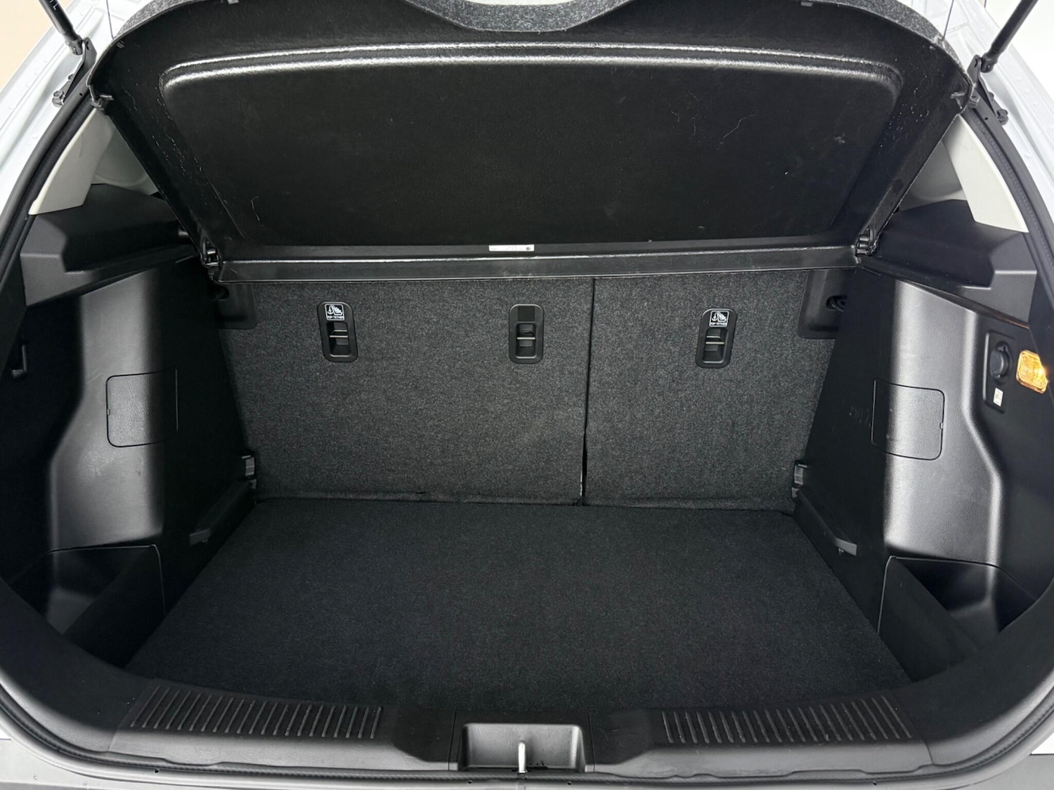 Used Suzuki SX4 S-Cross 2023 for sale - 78136462: Photo 10