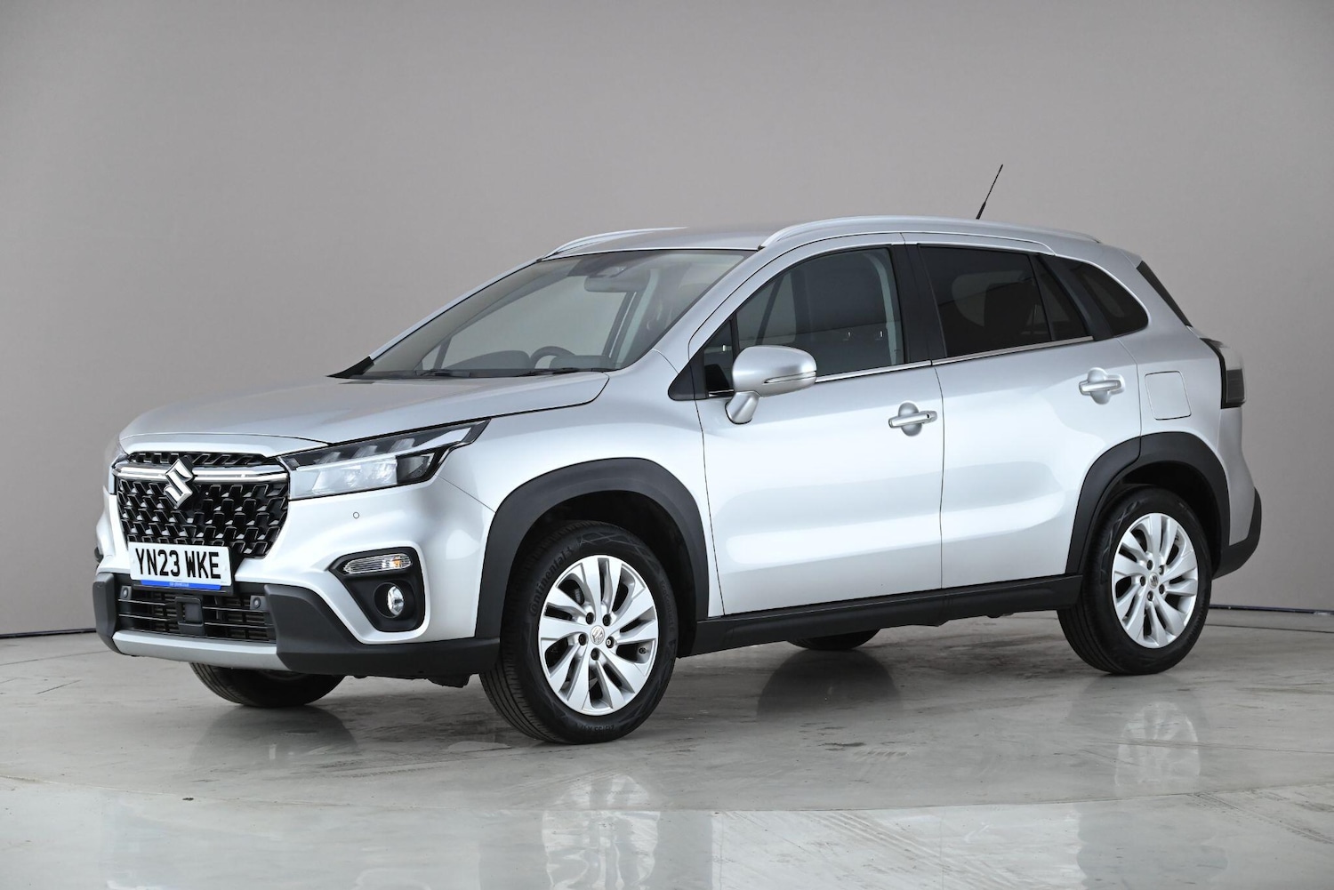 Used Suzuki SX4 S-Cross 2023 for sale - 78136462: Photo 2