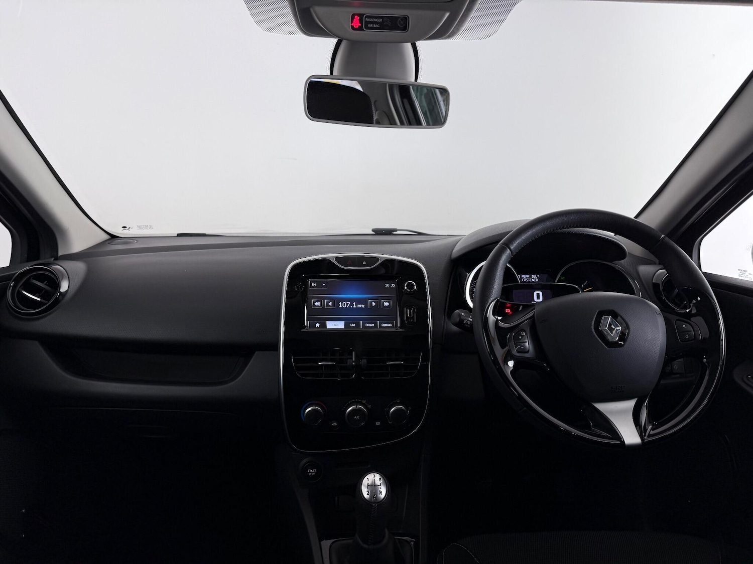 Used Renault Clio 2015 for sale - 77222314: Photo 14