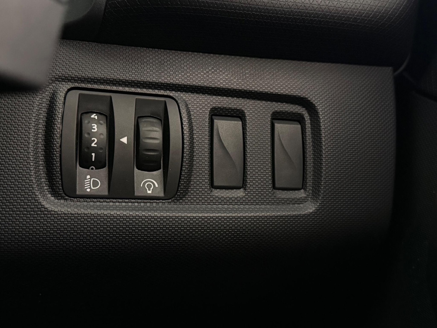 Used Renault Clio 2015 for sale - 77222314: Photo 29