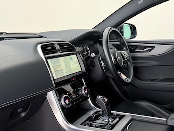 Used Jaguar XE 2021 for sale - 78517592: Photo